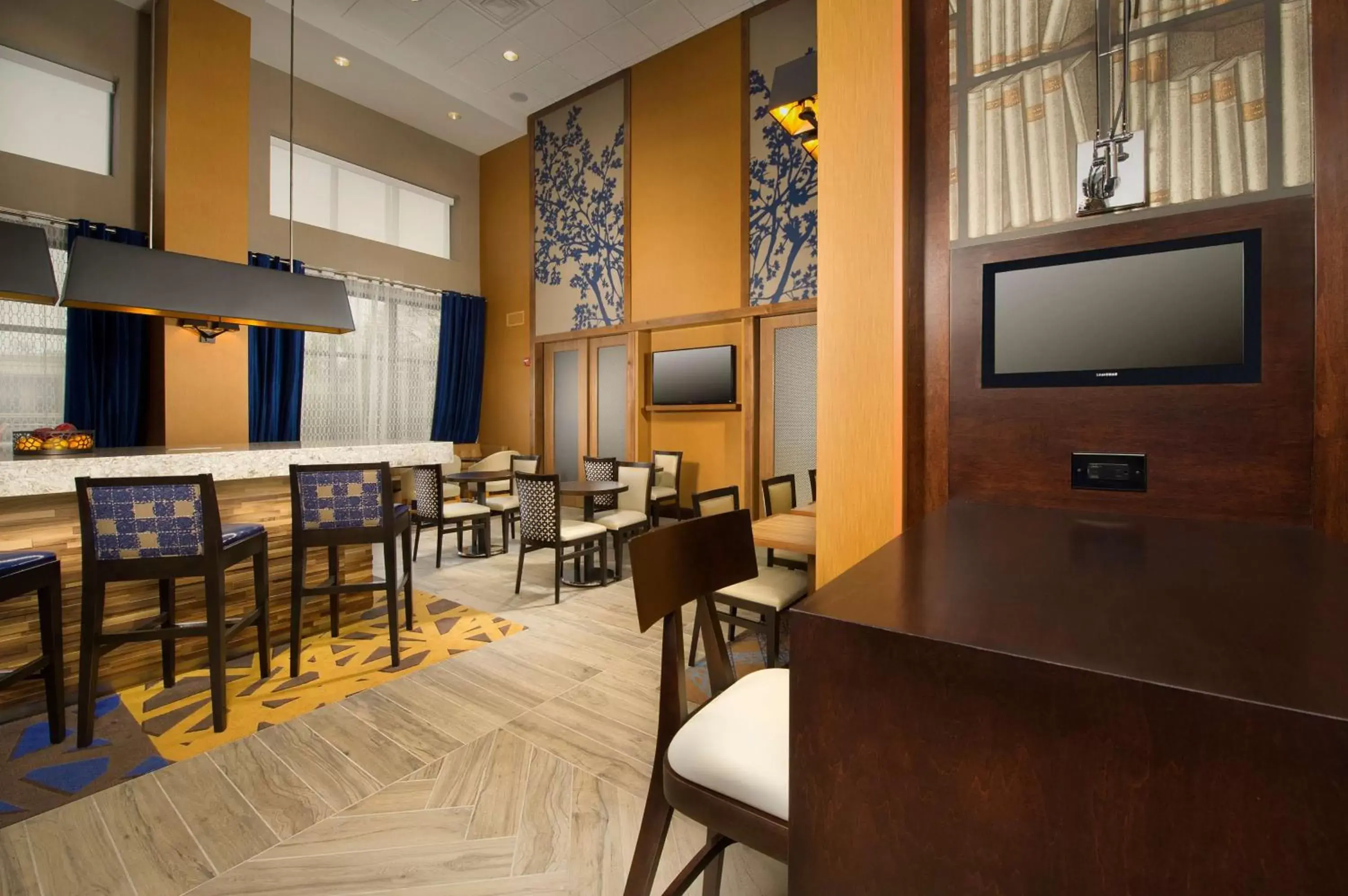 Restaurant/Places to Eat in Hampton Inn & Suites Baltimore/Woodlawn