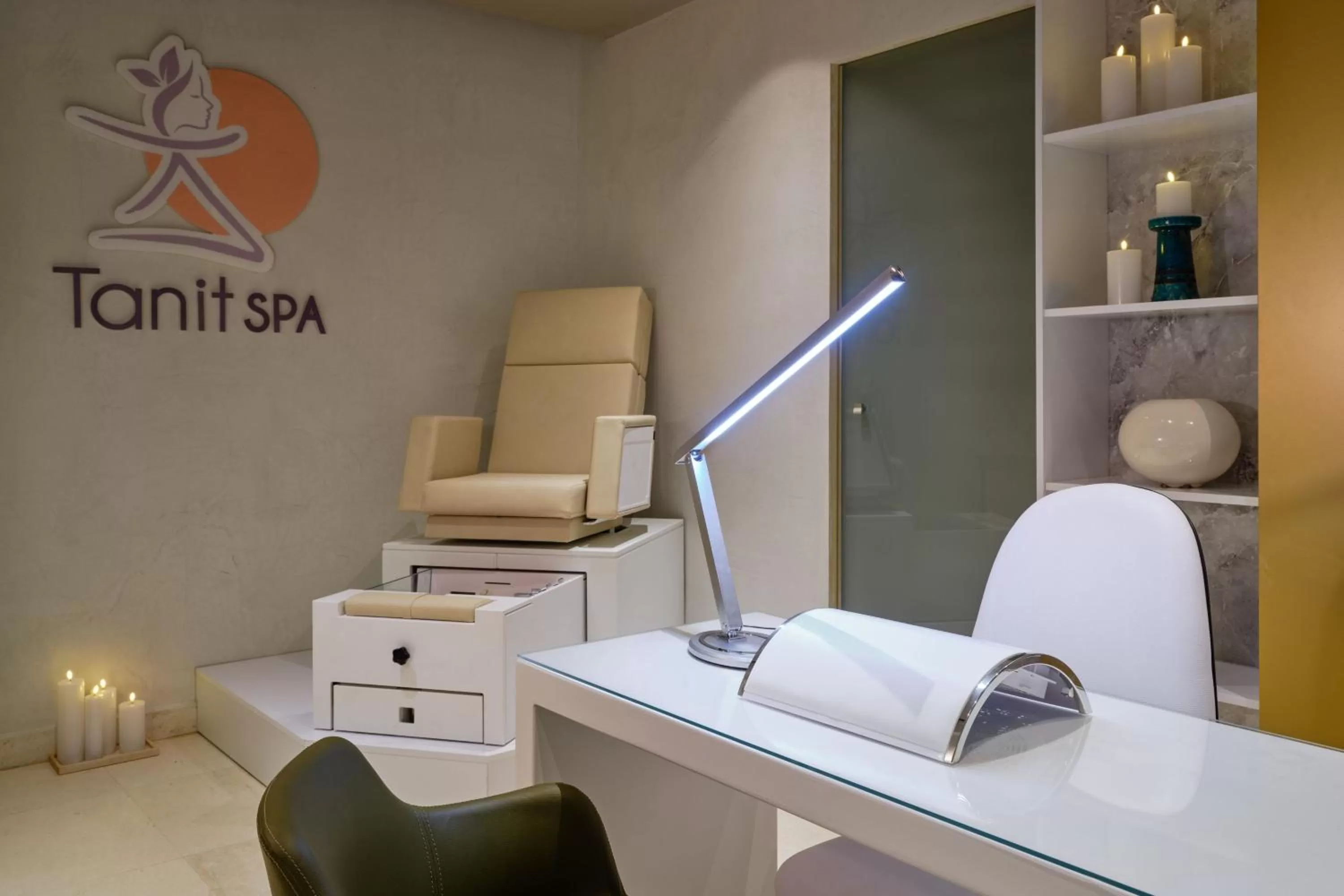 Lounge or bar in Tunis Marriott Hotel