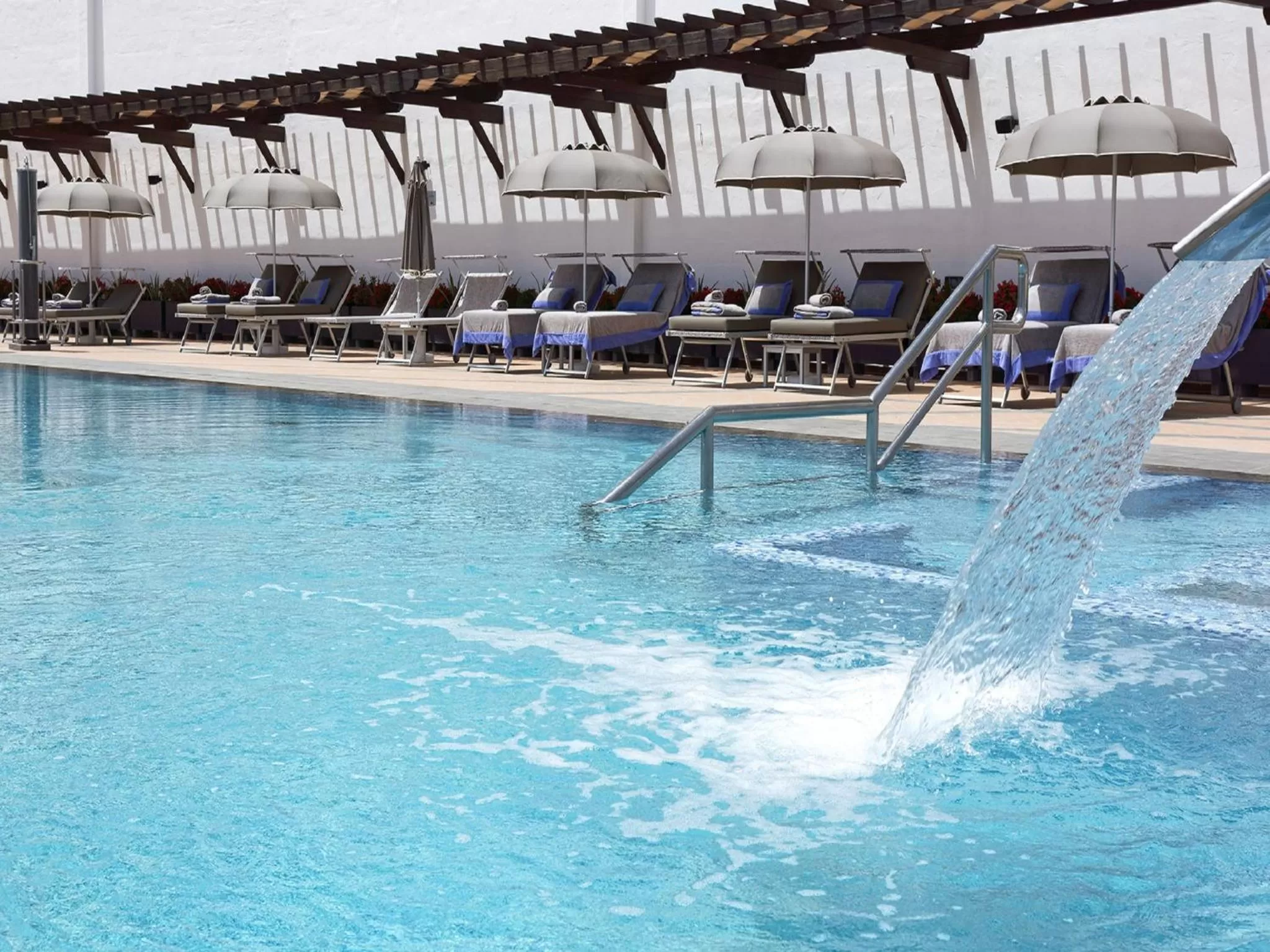 Swimming pool in Idyll Suites - Adults Only