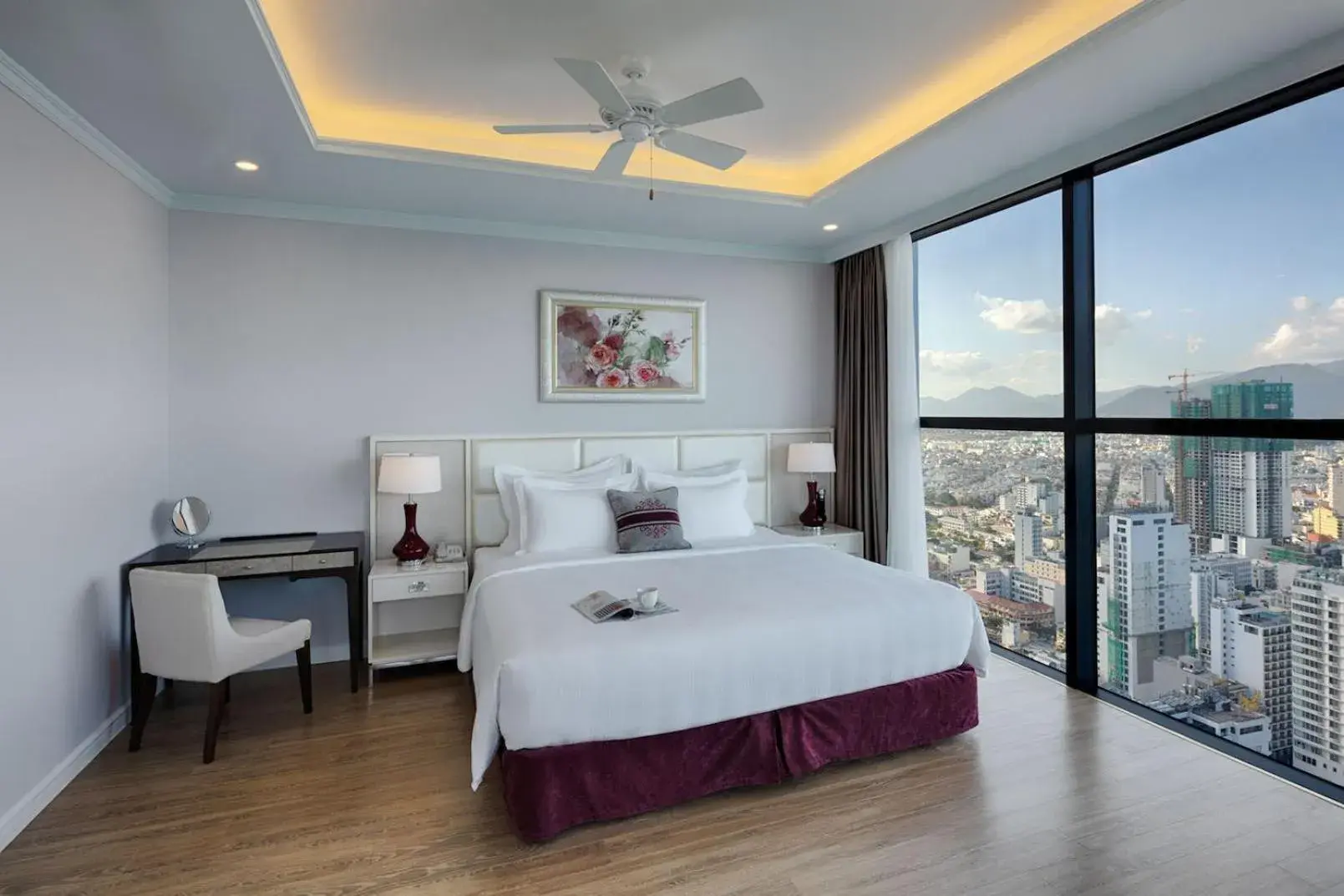 Bed in Vinpearl Beachfront Nha Trang