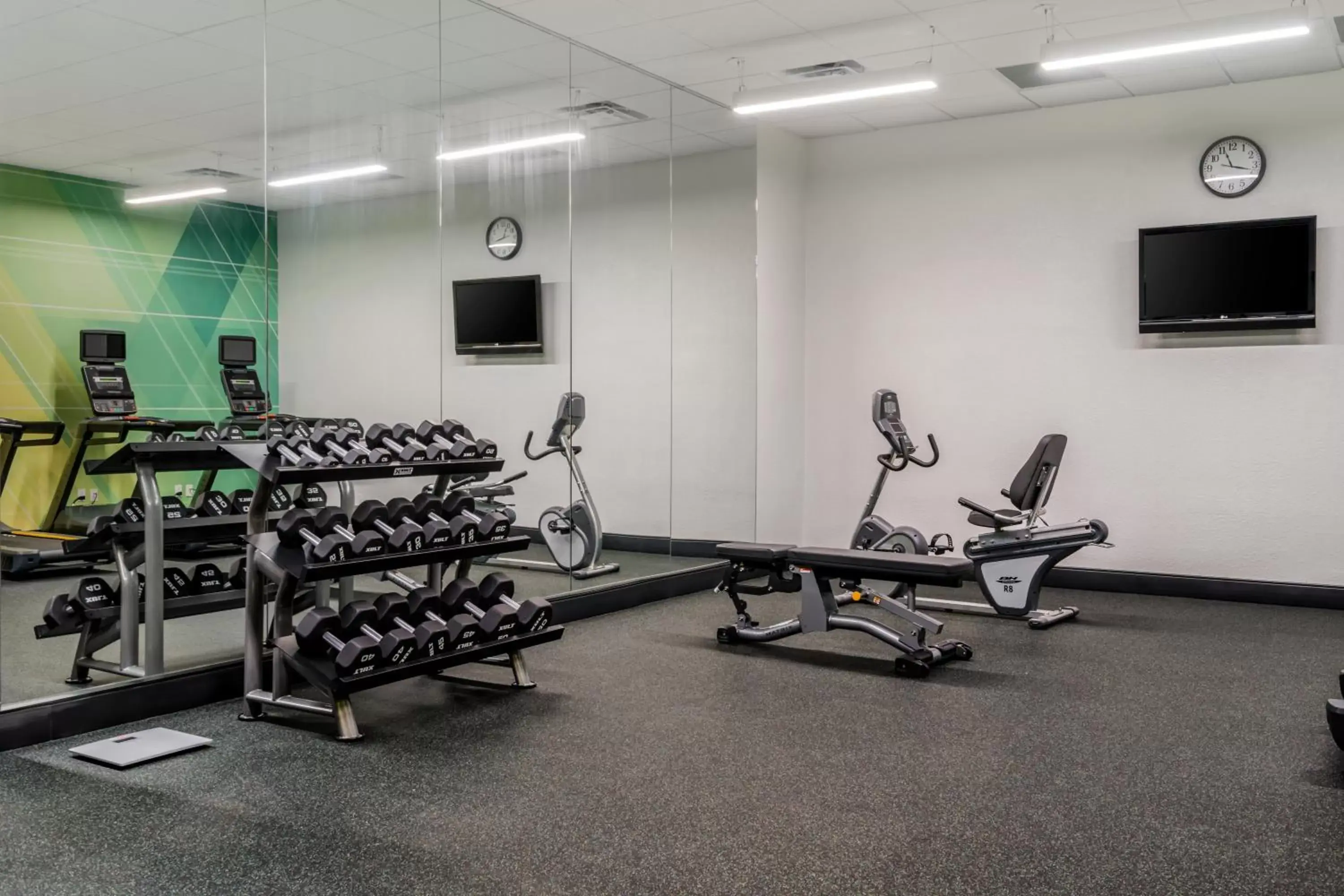 Fitness centre/facilities in Holiday Inn Orlando International Dr-ICON by IHG Fitness centre/facilities in Holiday Inn Orlando International Dr-ICON by IHG