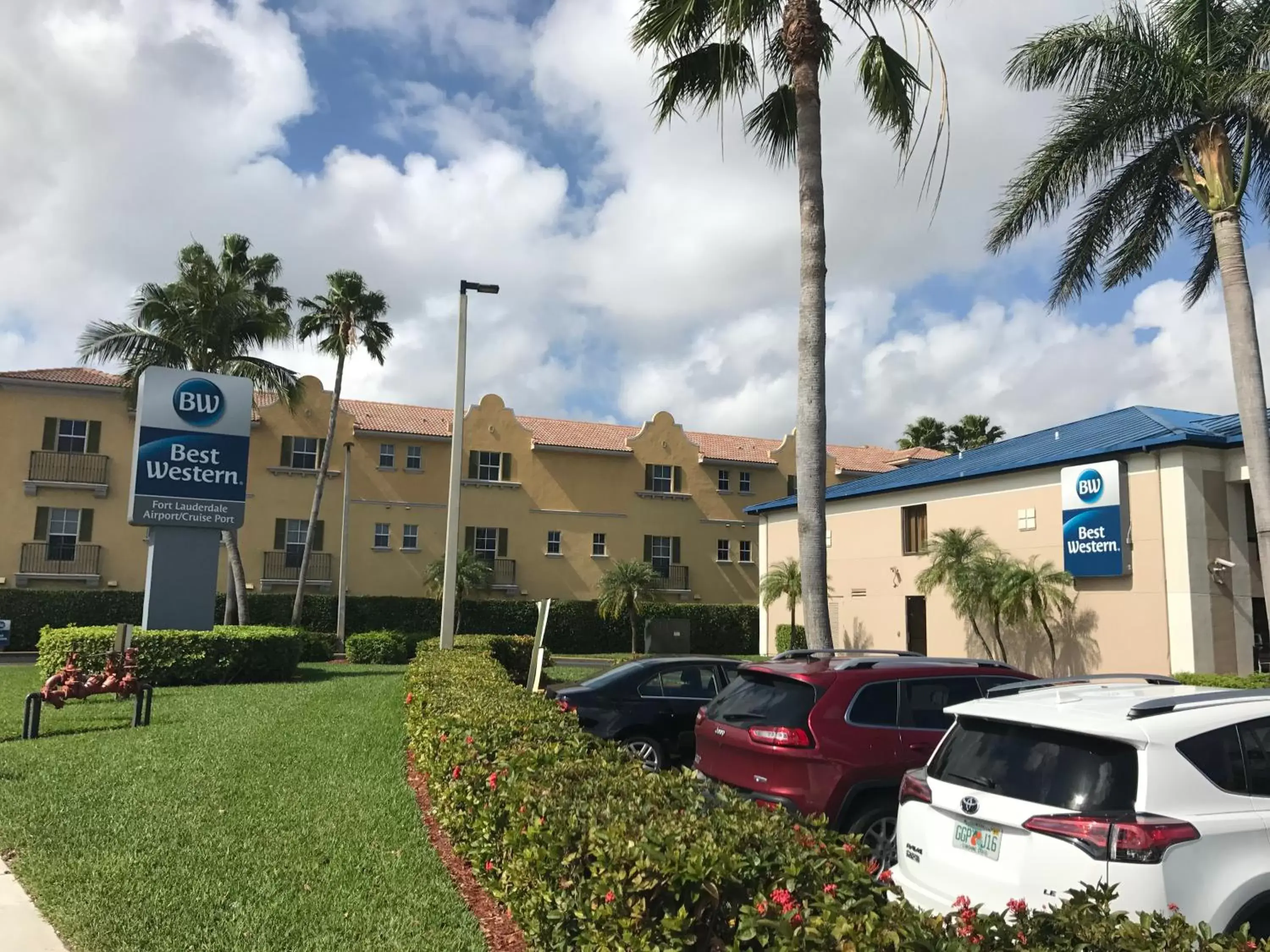 Facade/entrance, Property Building in Best Western Fort Lauderdale Airport Cruise Port