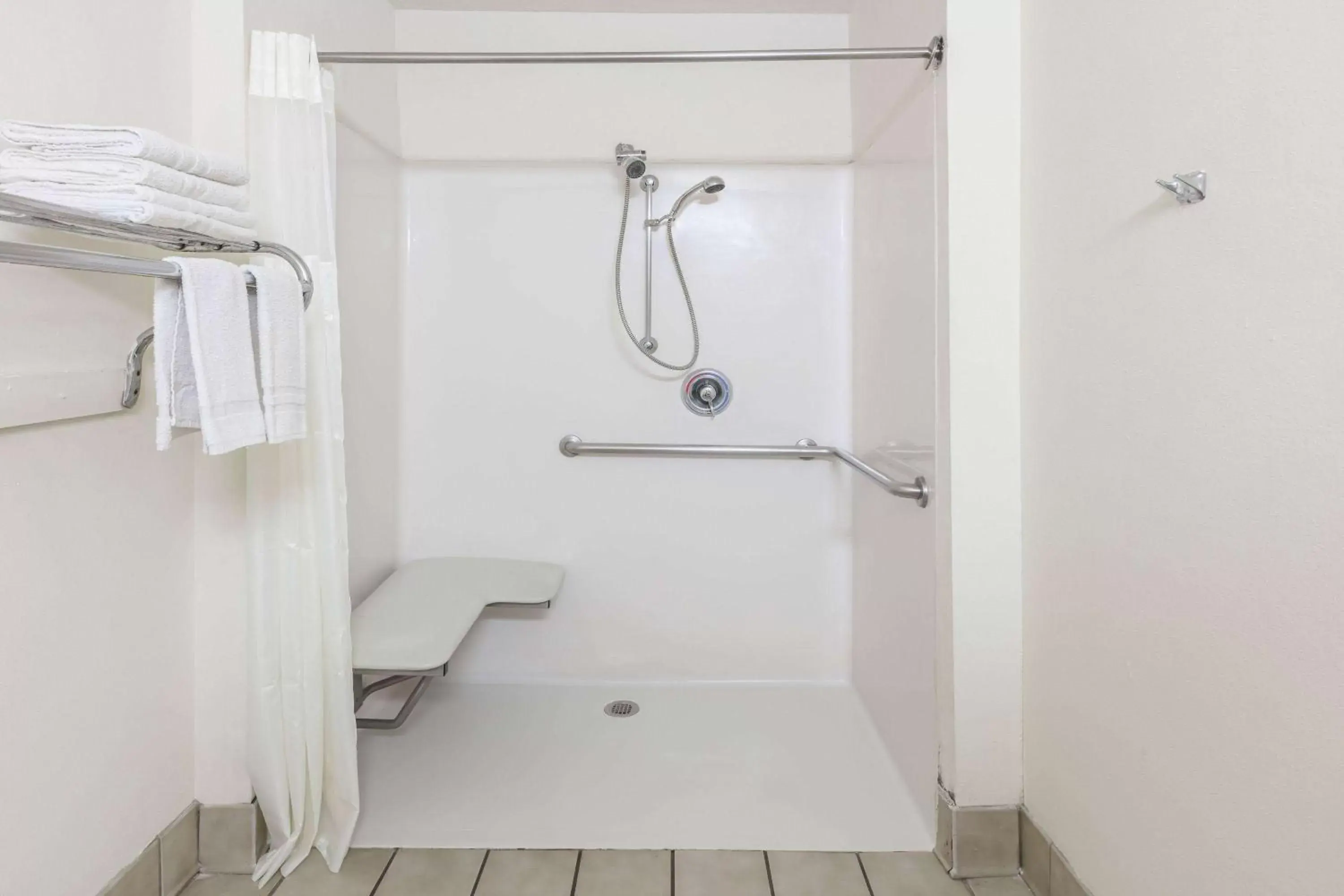 Shower, Bathroom in Super 8 by Wyndham Arlington Near AT&T Stadium