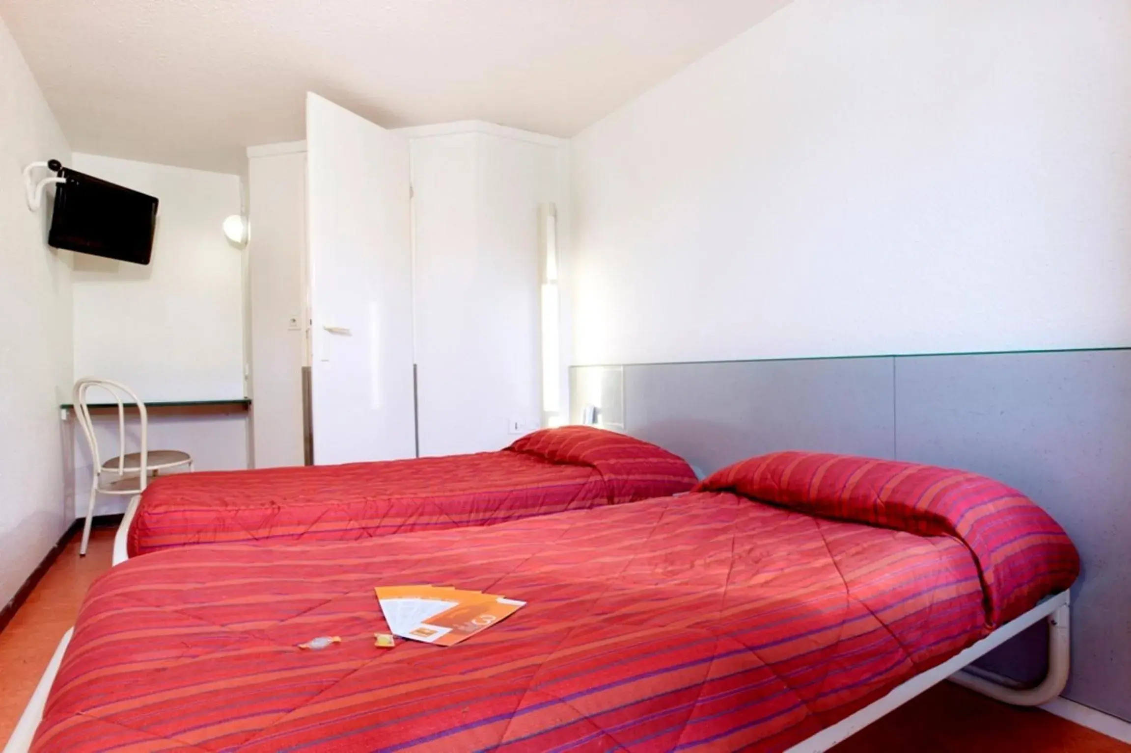 Bed in Premiere Classe Vierzon