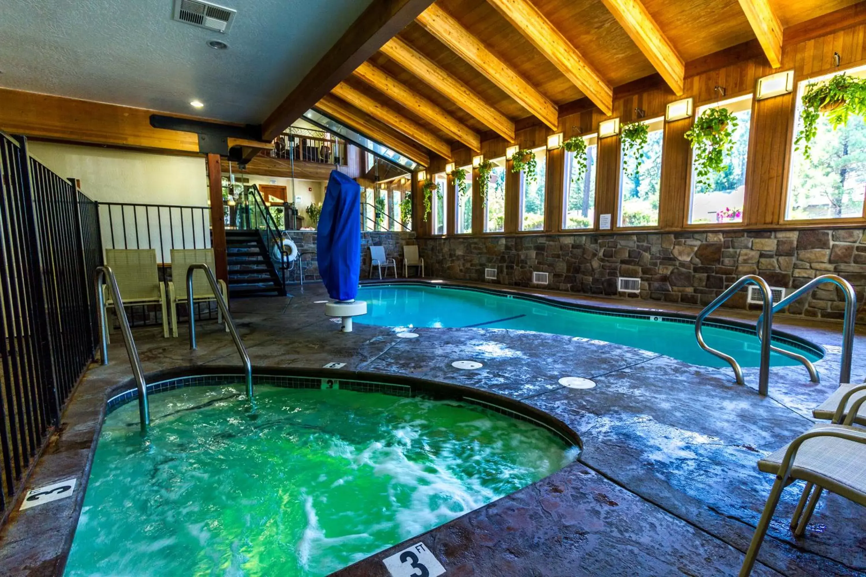 Hot Spring Bath, Swimming Pool in Mountain Retreat Resort, a VRI resort