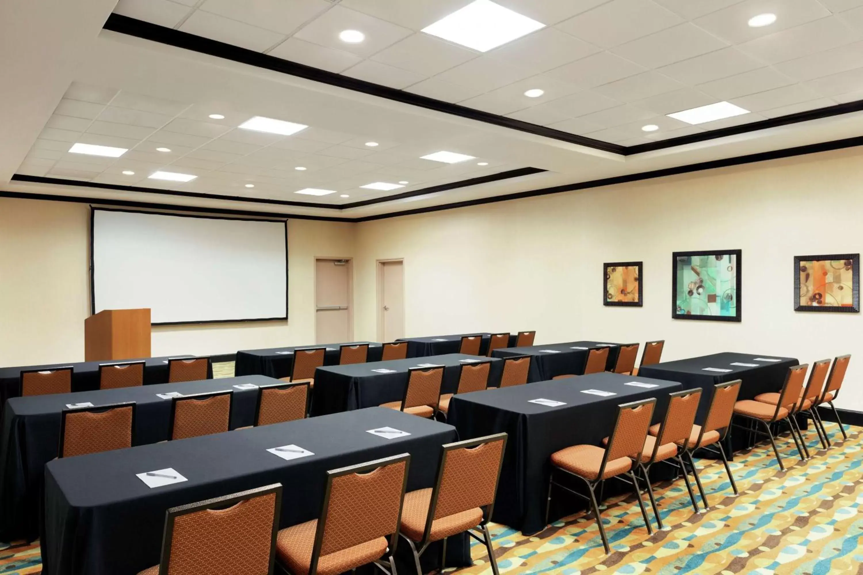 Meeting/conference room in Hampton Inn and Suites Houston Pasadena