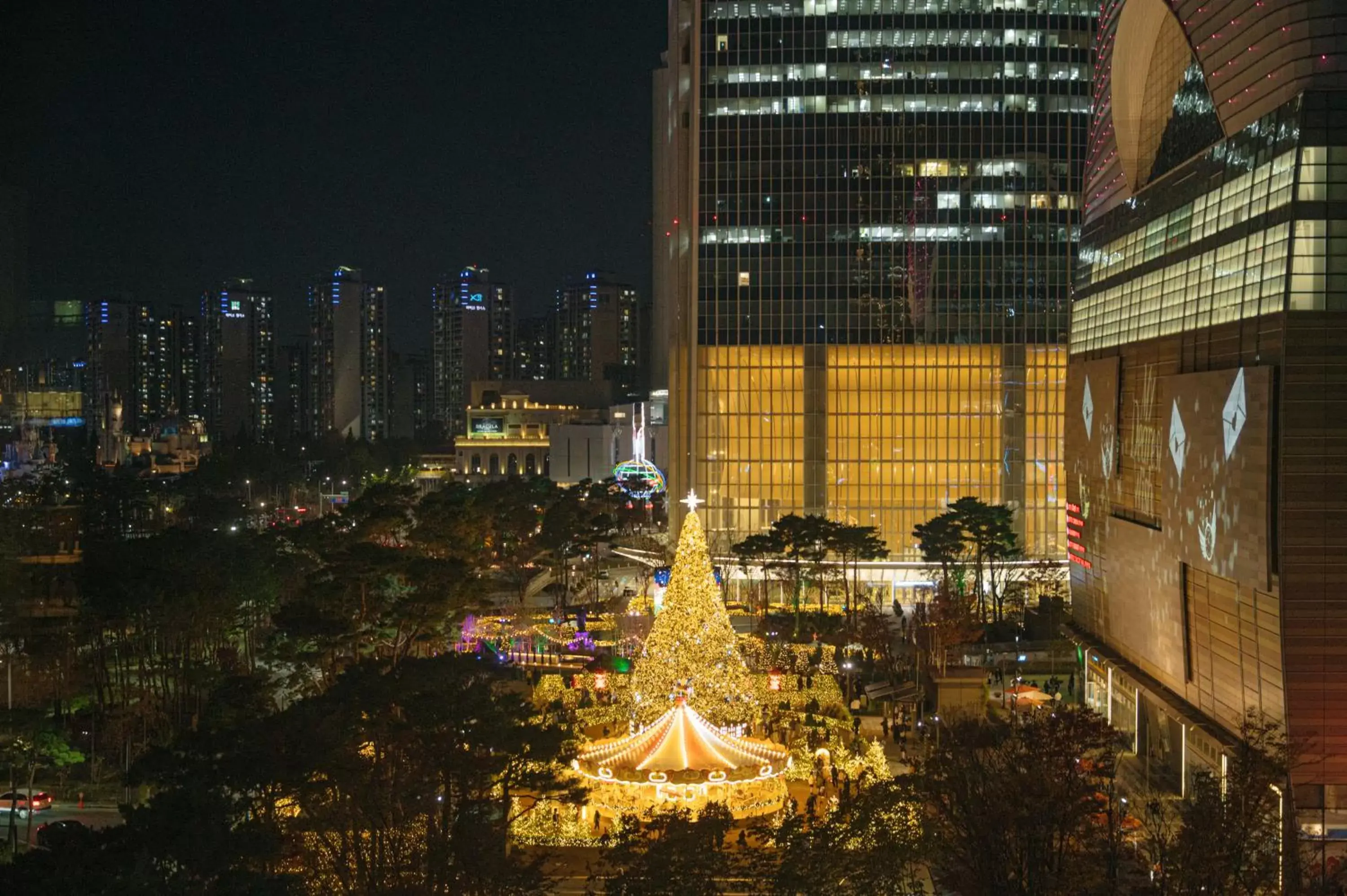 Neighbourhood in Lotte Hotel World