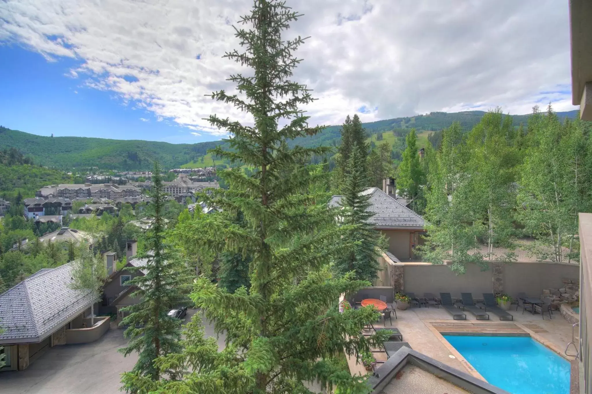 Balcony/Terrace, Pool View in The Pines Lodge, a RockResort