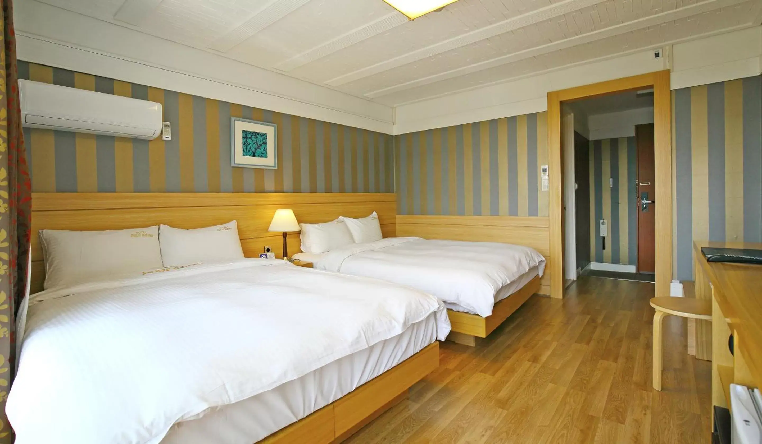 Bedroom, Bed in Benikea Swiss Rosen Hotel