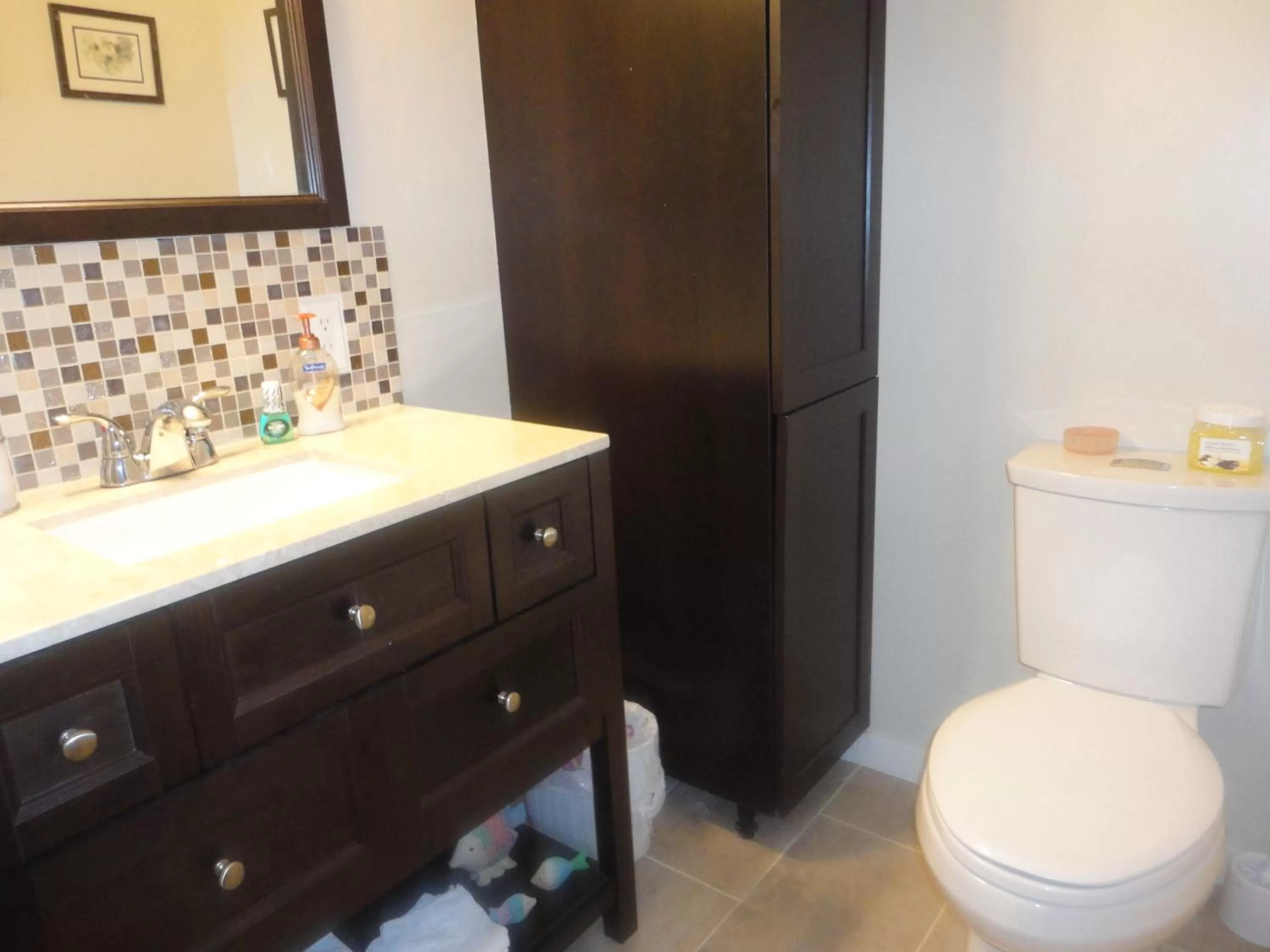 Bathroom in Vintage Merlot Bed and Breakfast