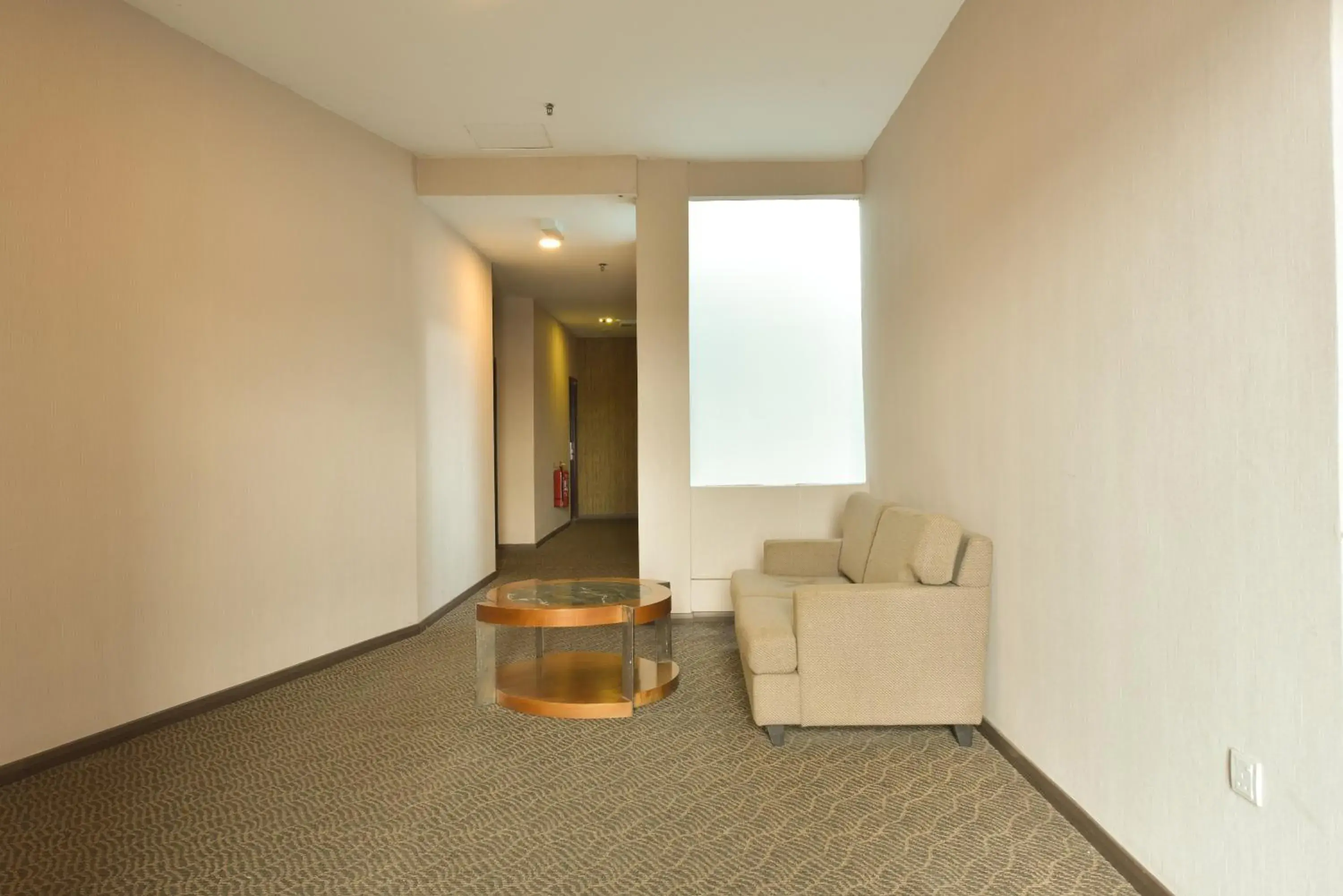 Lobby or reception, Seating Area in Townhouse OAK Hotel Holmes Johor Jaya