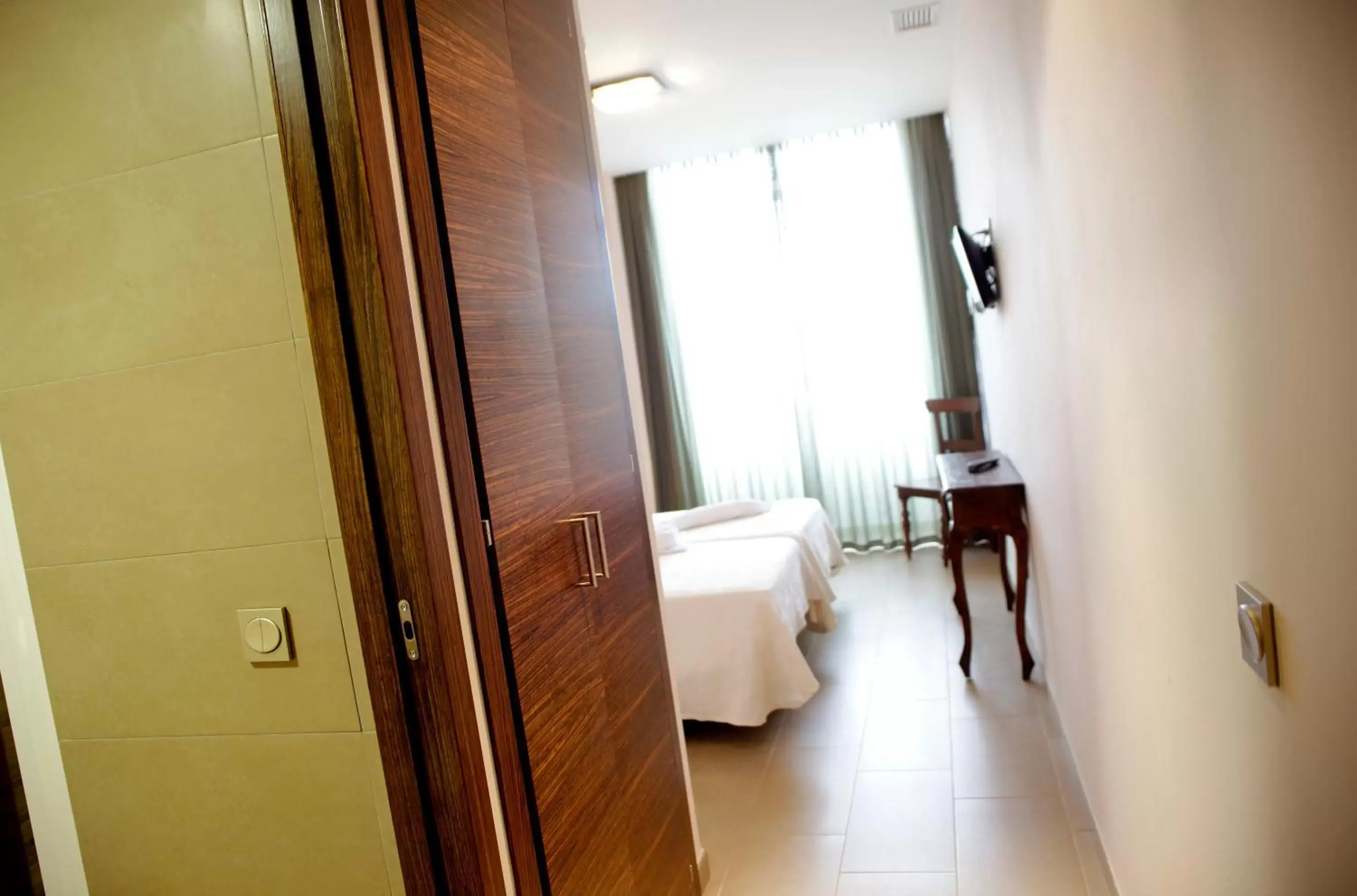 Bedroom, Bathroom in Hotel Ecologico Toral