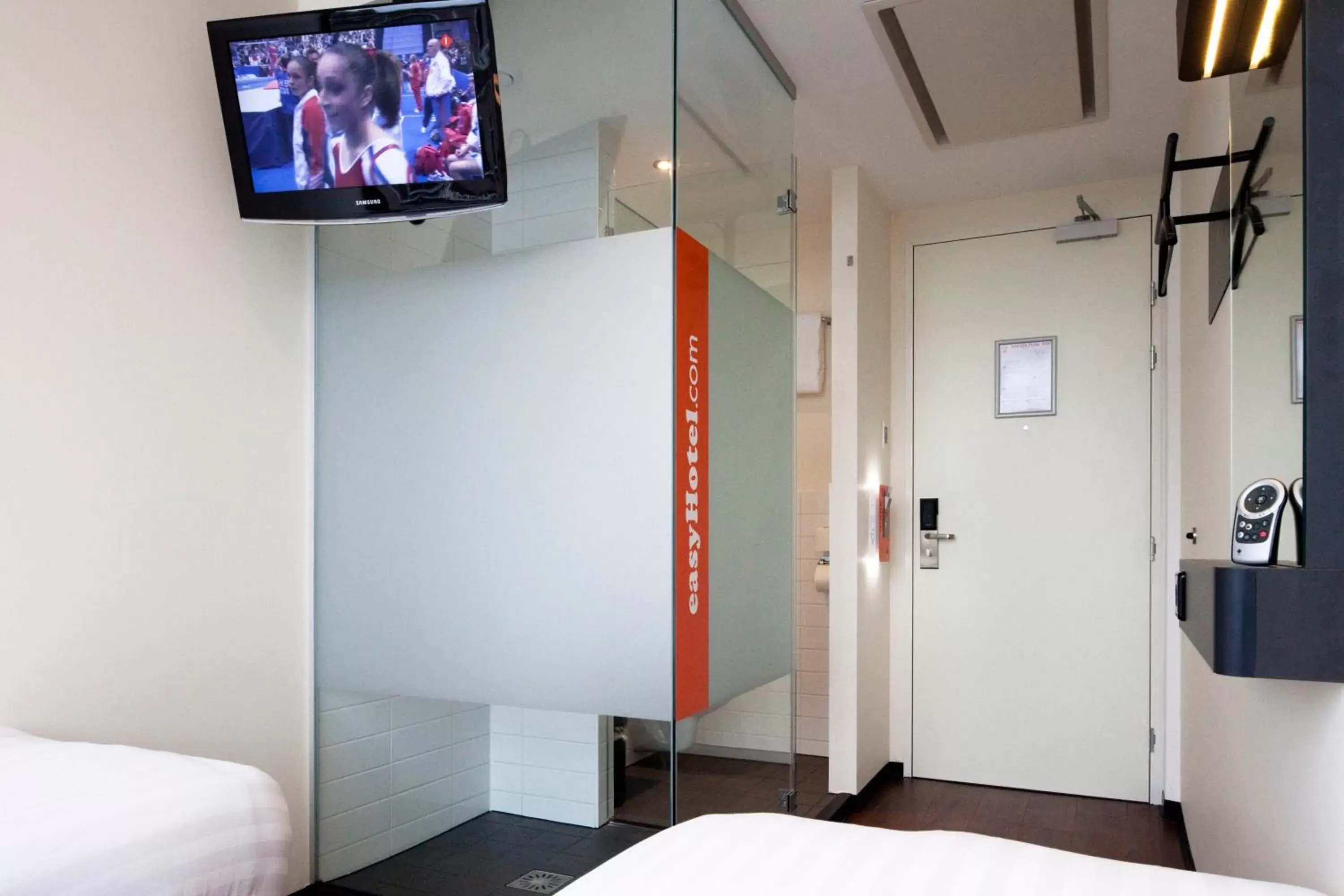 TV and multimedia, TV/Entertainment Center in easyHotel Amsterdam City Centre South
