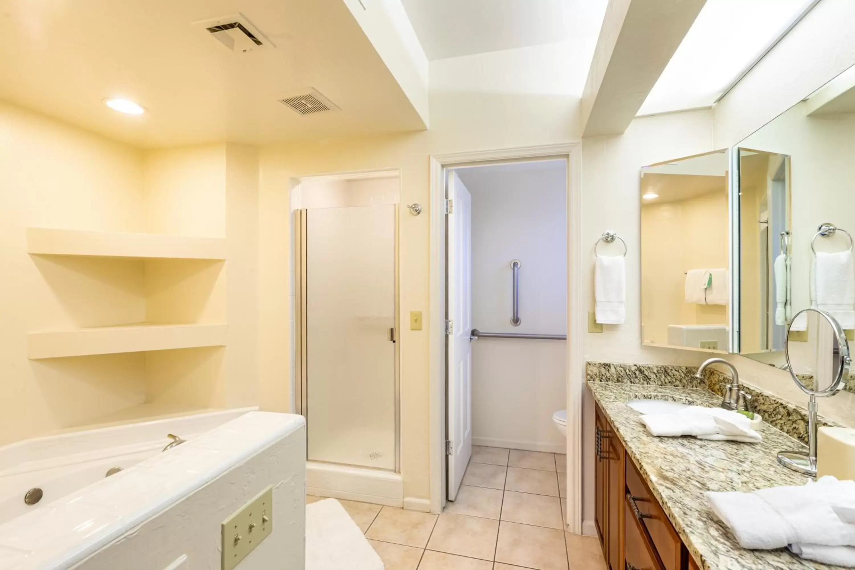 Shower, Bathroom in Scottsdale Camelback Resort