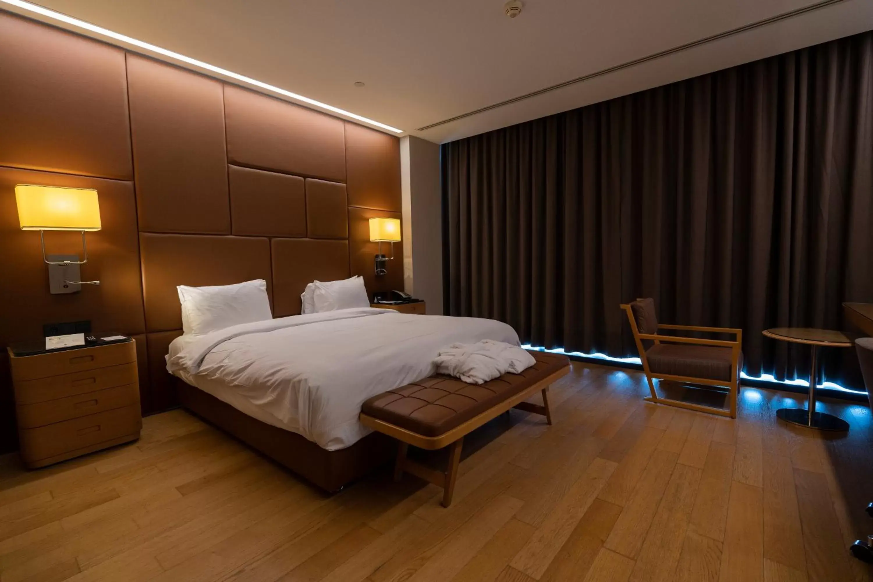 Bedroom, Bed in DoubleTree by Hilton Istanbul-Avcilar