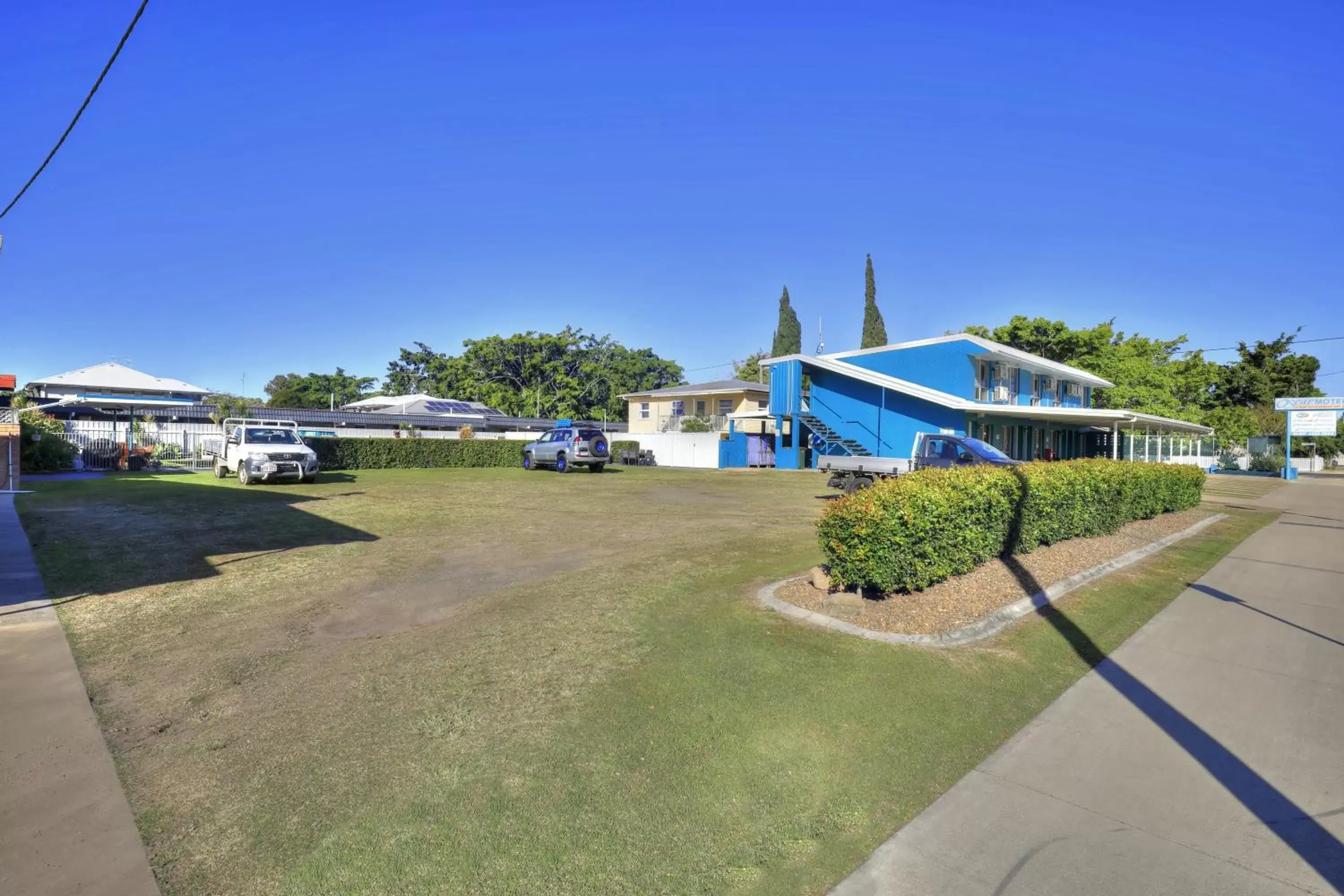 Garden in Oscar Motel