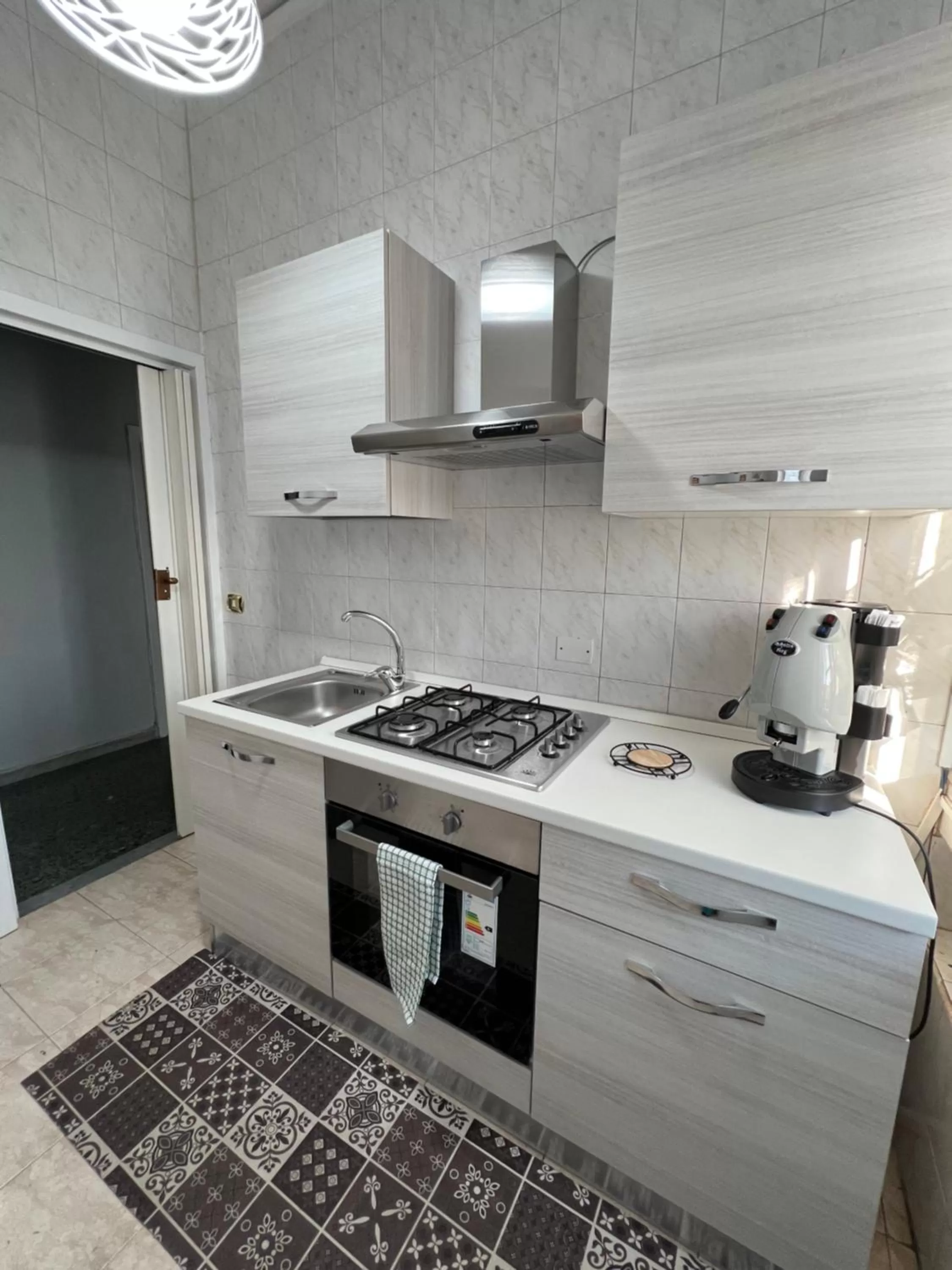 Kitchen/Kitchenette in La Casa Di Tonia