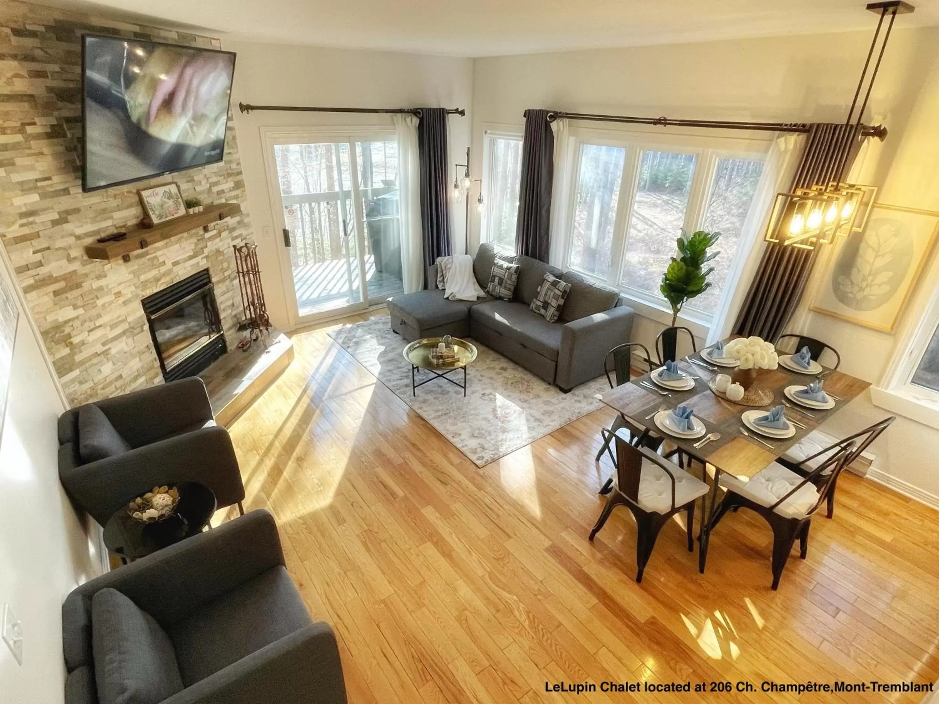 Seating Area in Auberge Le Lupin B&B-Self Check-in