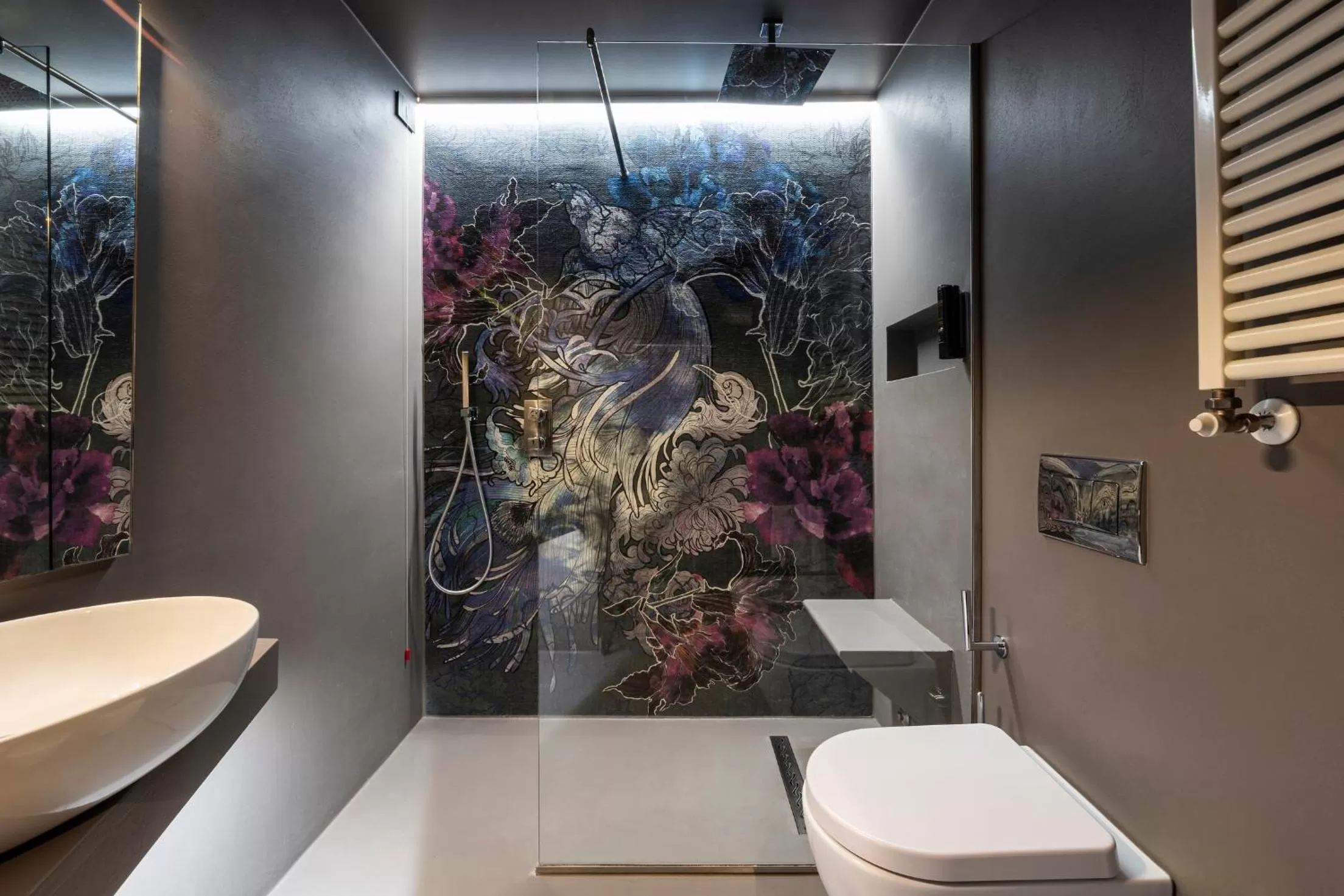 Bathroom in Hotel Mealba