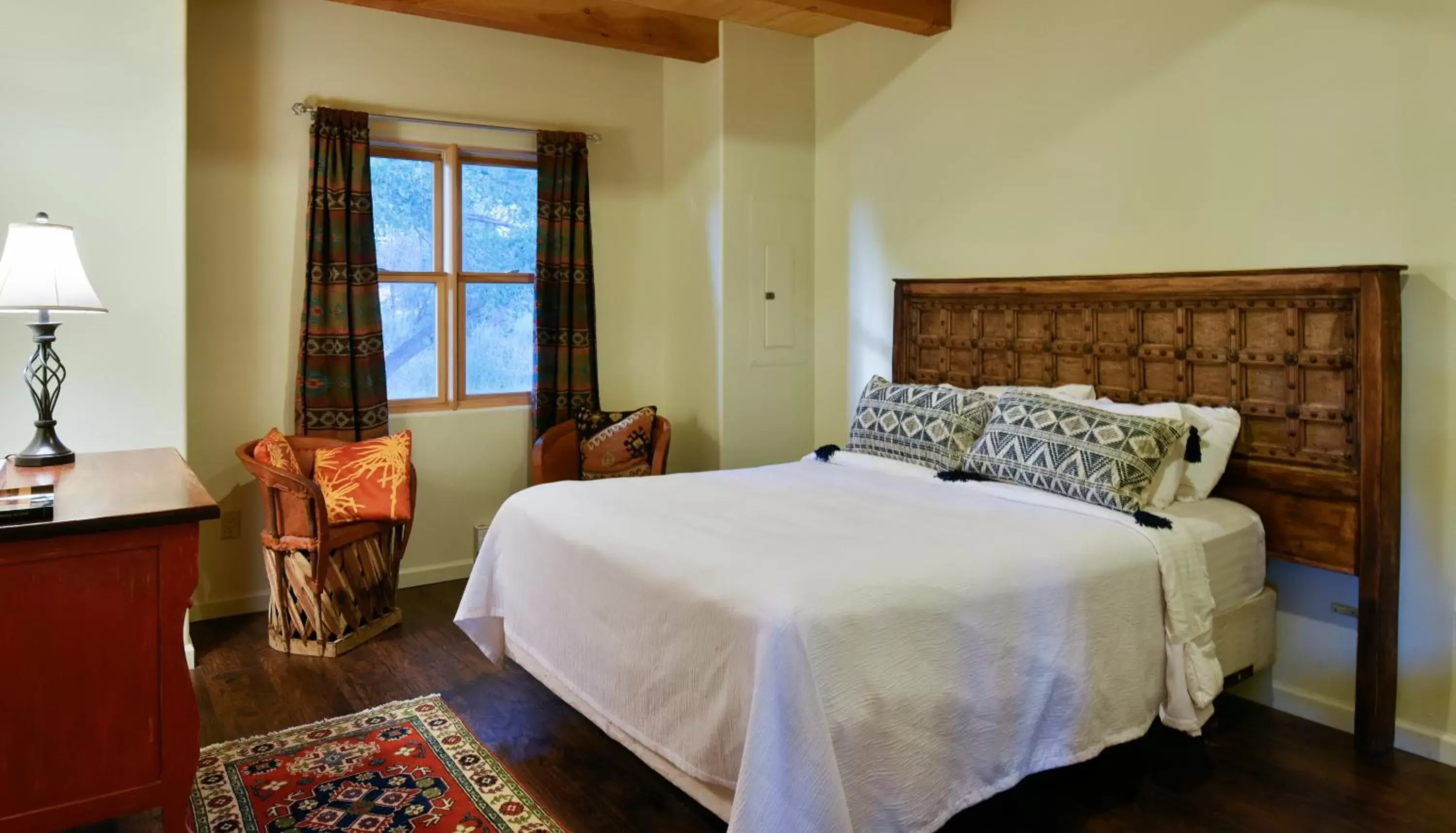 Bed in Abiquiu Inn