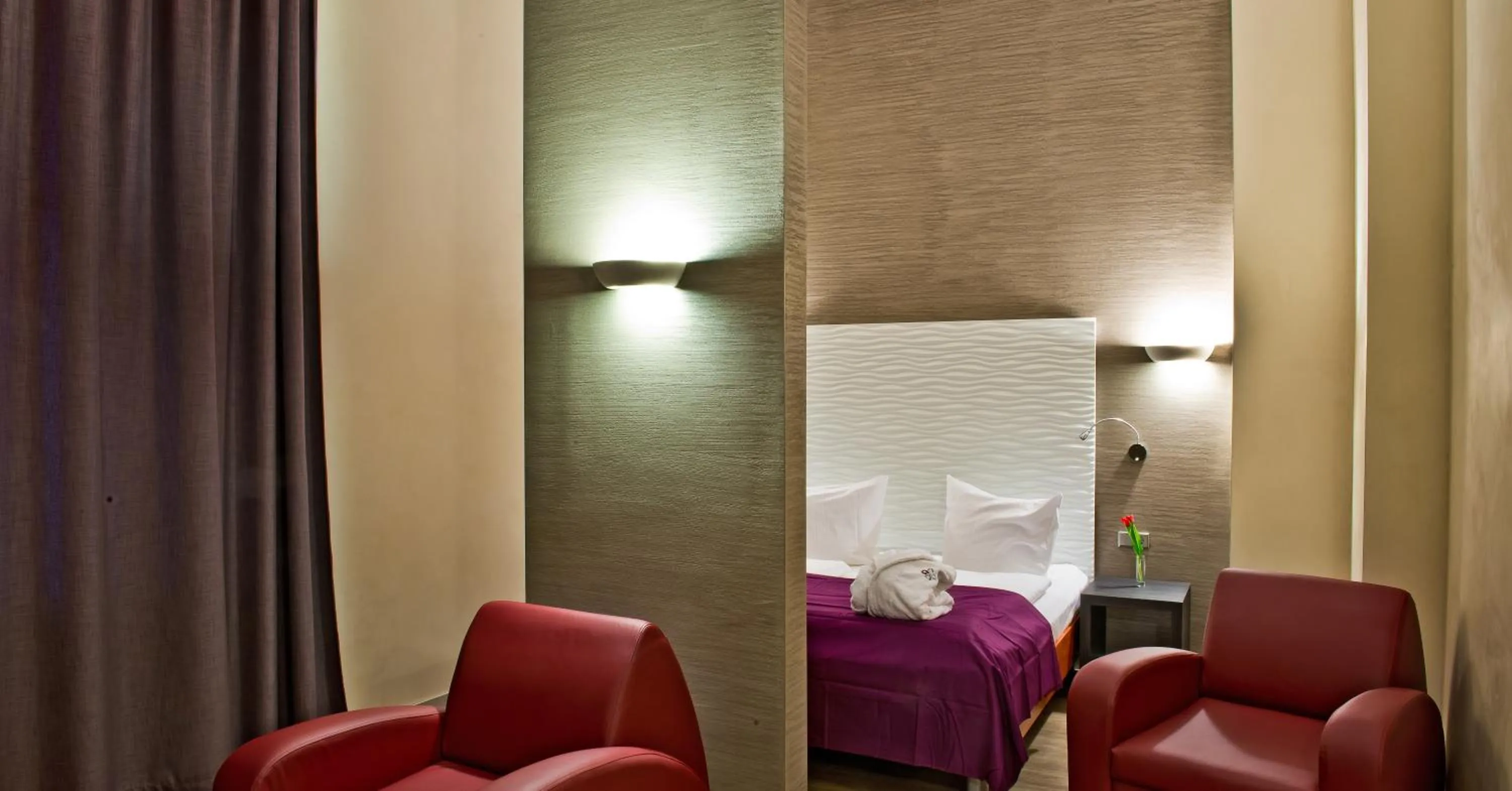 Photo of the whole room in Artim Hotel