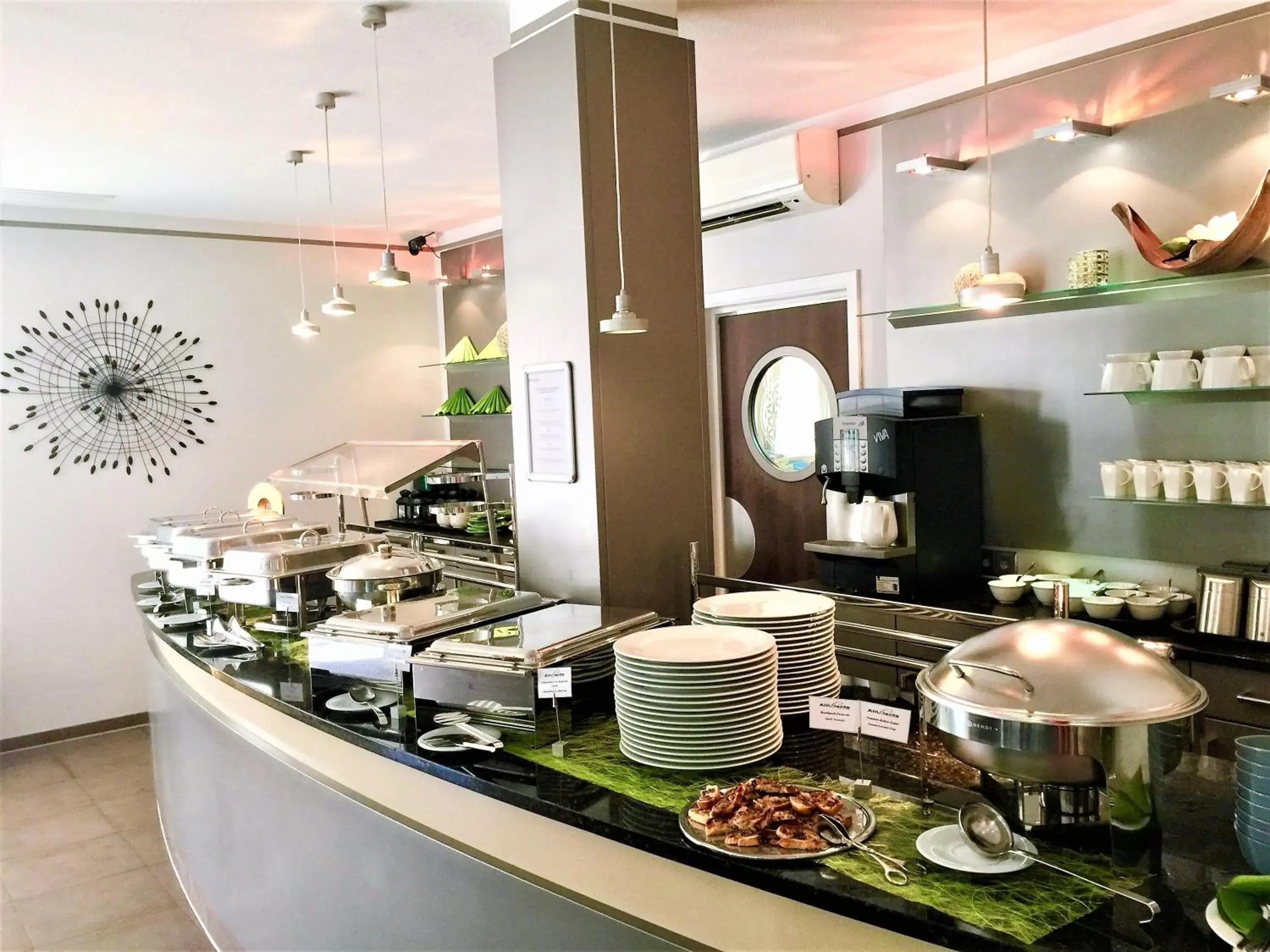 Restaurant/places to eat in Hotel Ambiente Walldorf