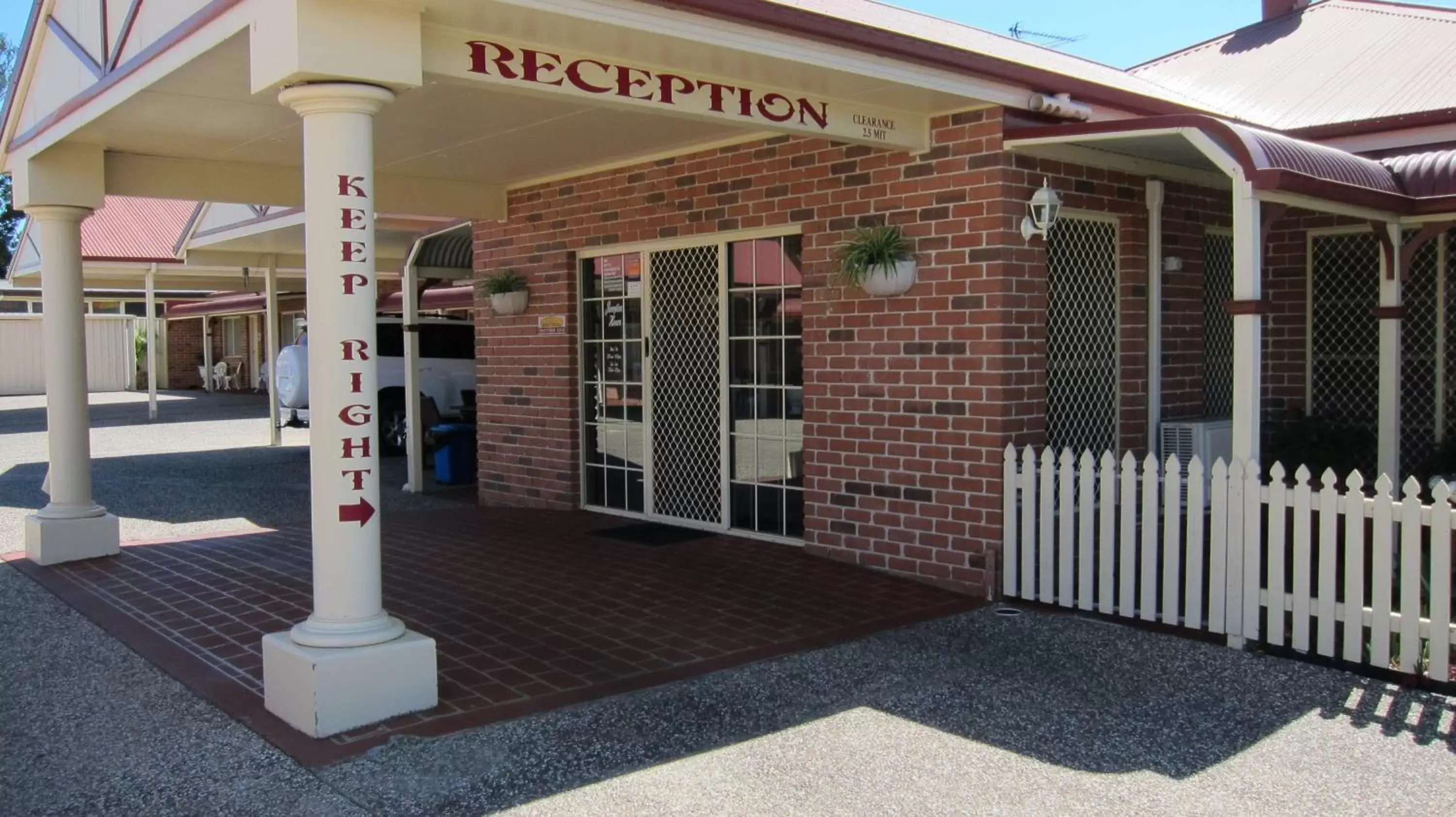 Facade/entrance in Dalby Mid Town Motor Inn