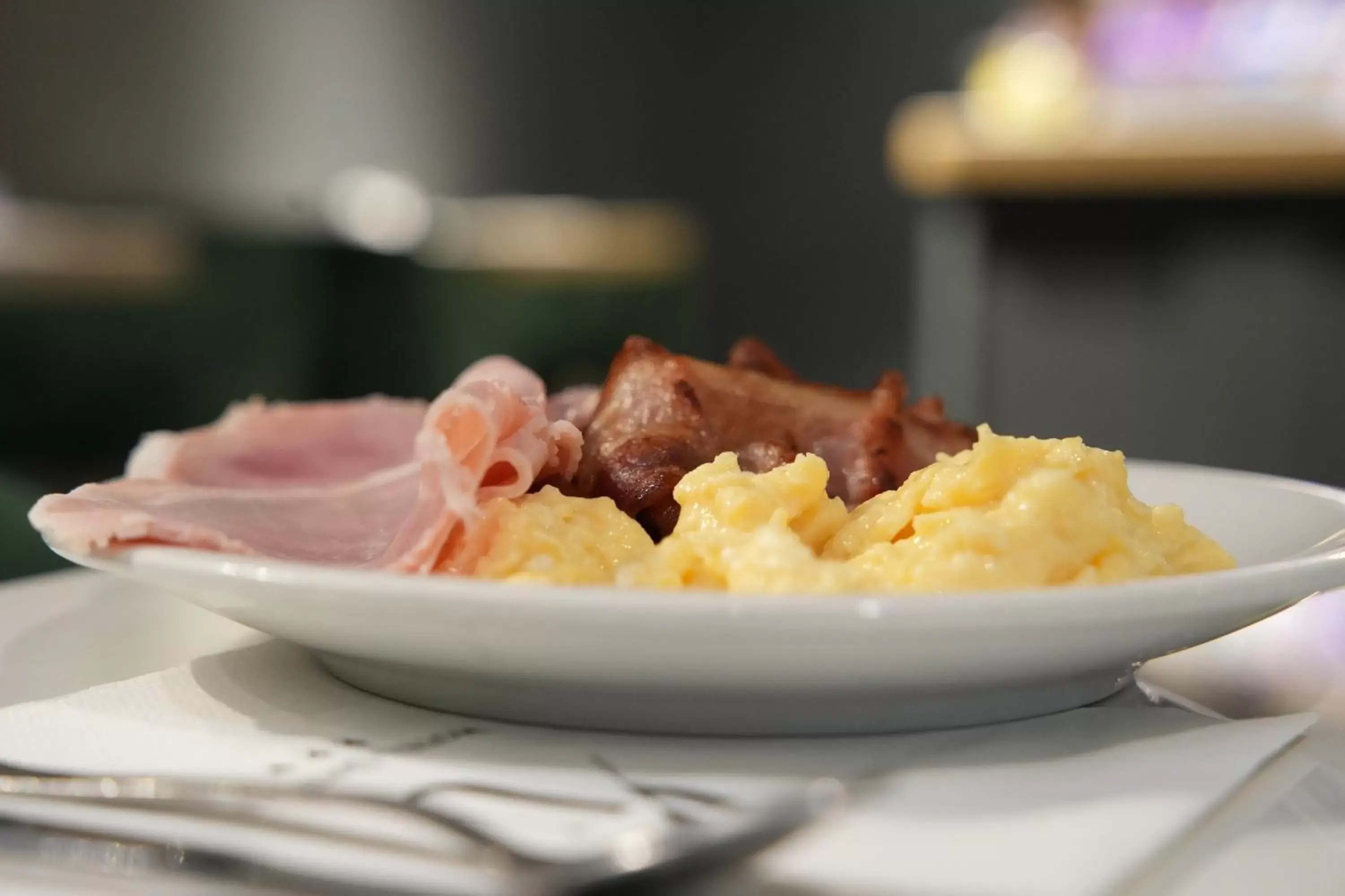 Breakfast in Hotel Urbani