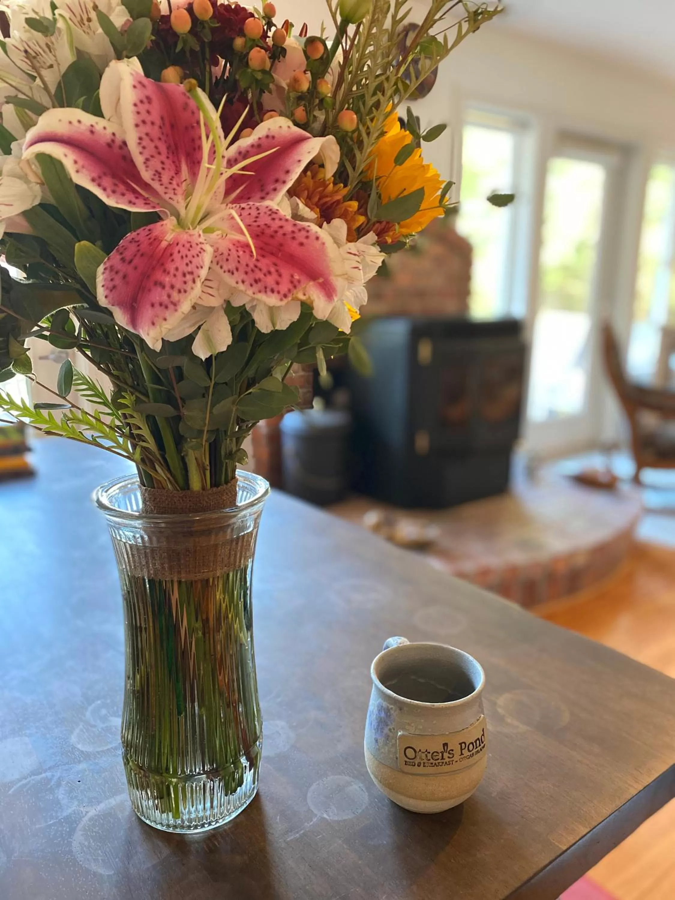 Dining area in Otter's Pond Bed and Breakfast