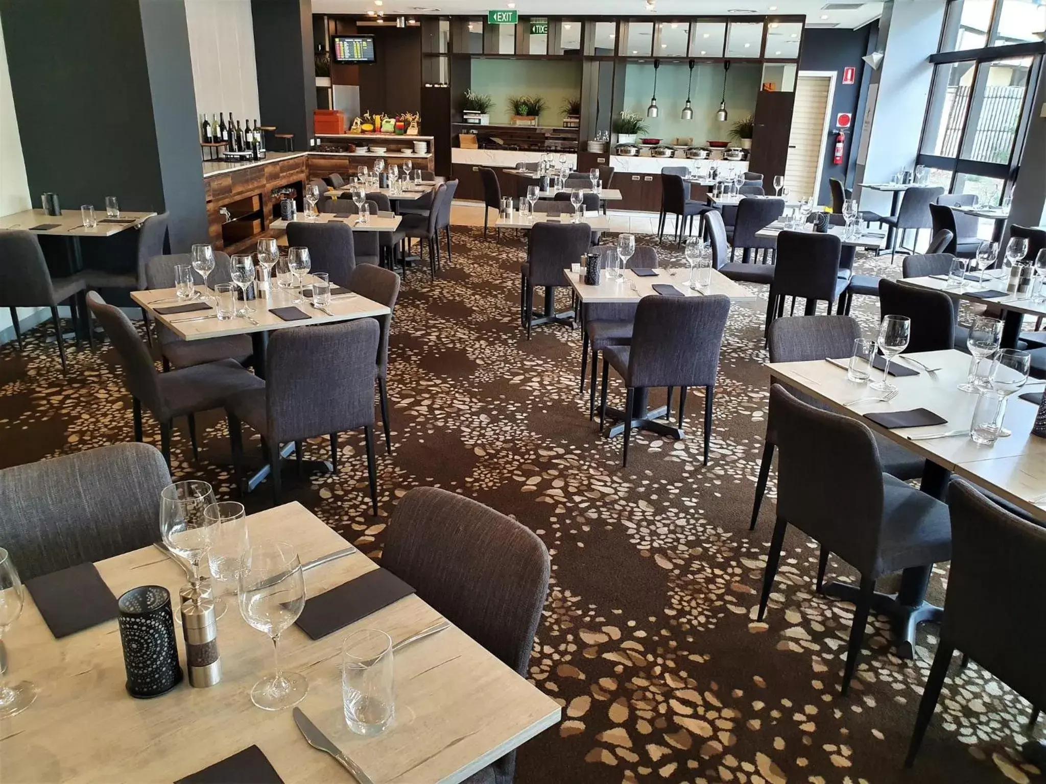 Restaurant/Places to Eat in Holiday Inn Melbourne Airport, an IHG Hotel