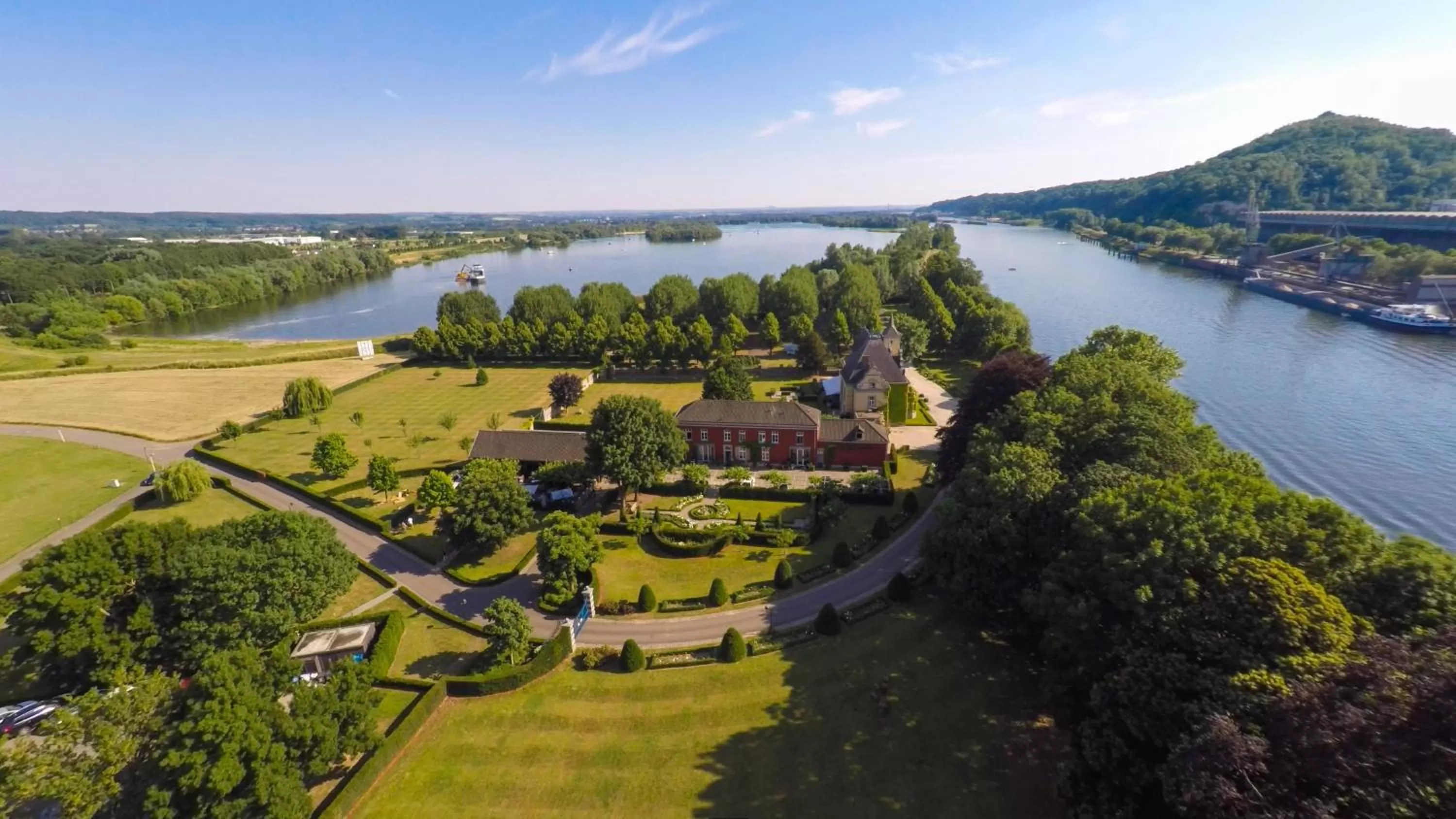 Day in Landgoed Kasteel de Hoogenweerth