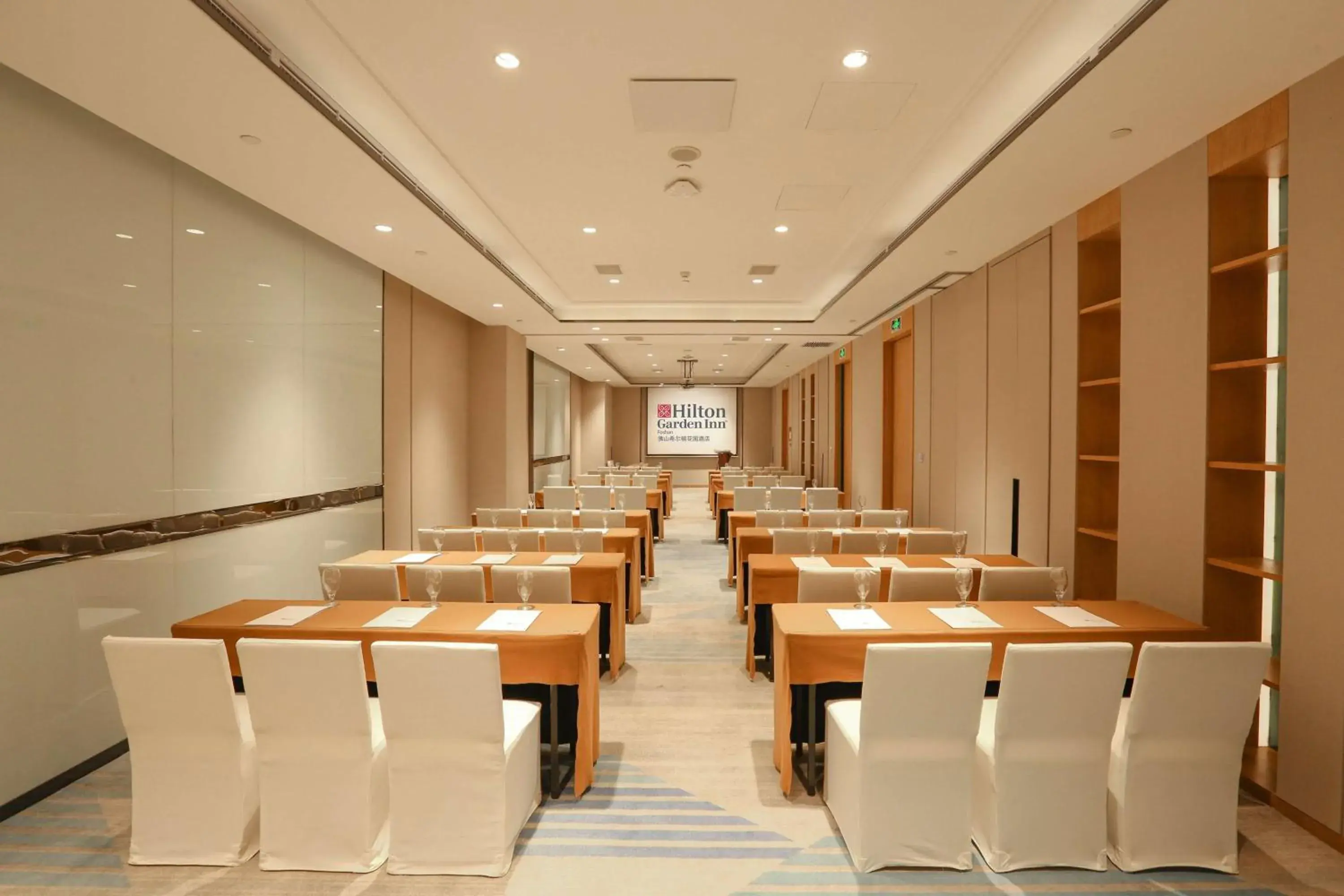 Meeting/conference room in Hilton Garden Inn Foshan