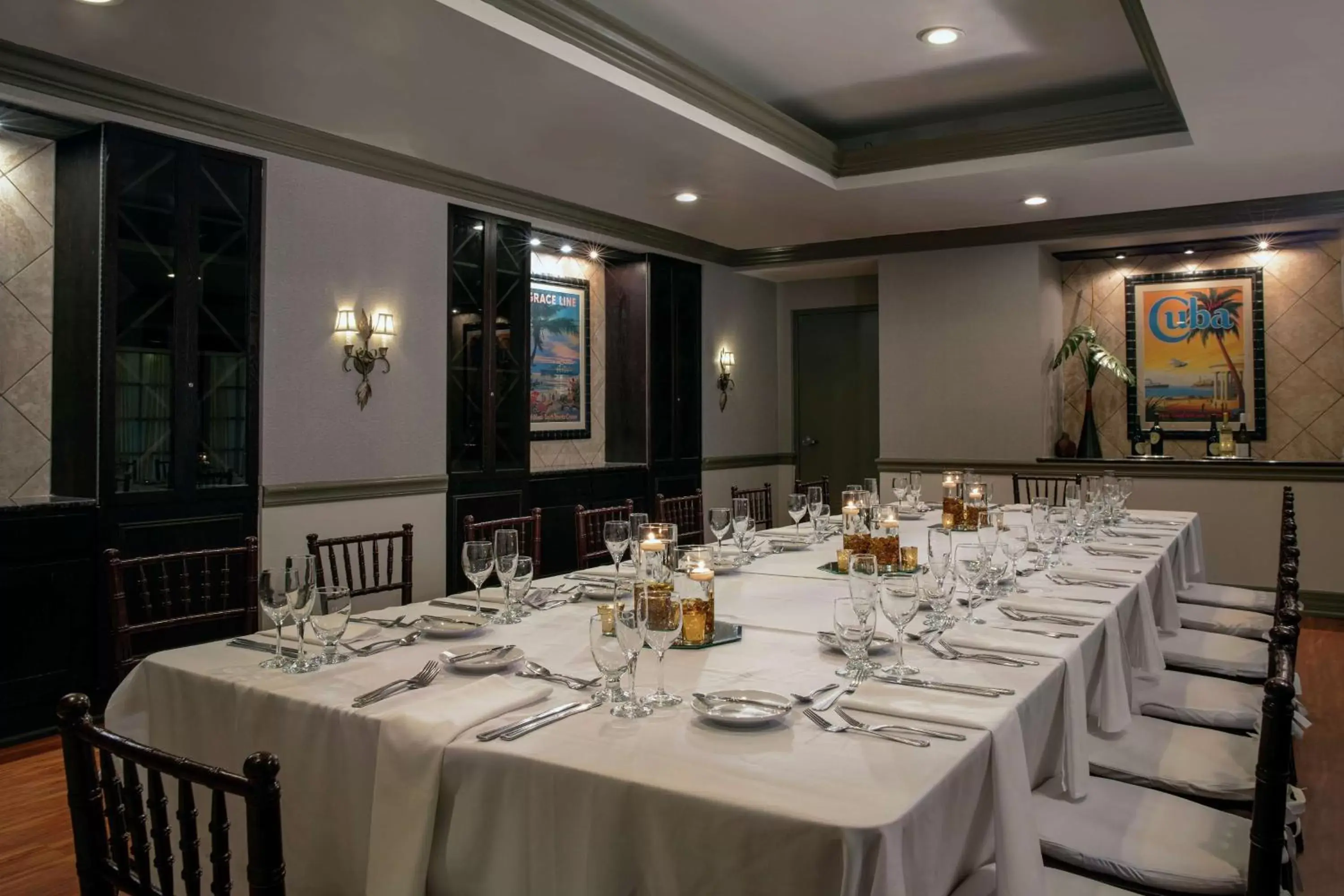 Dining area, Restaurant/Places to Eat in DoubleTree by Hilton Hotel Deerfield Beach - Boca Raton