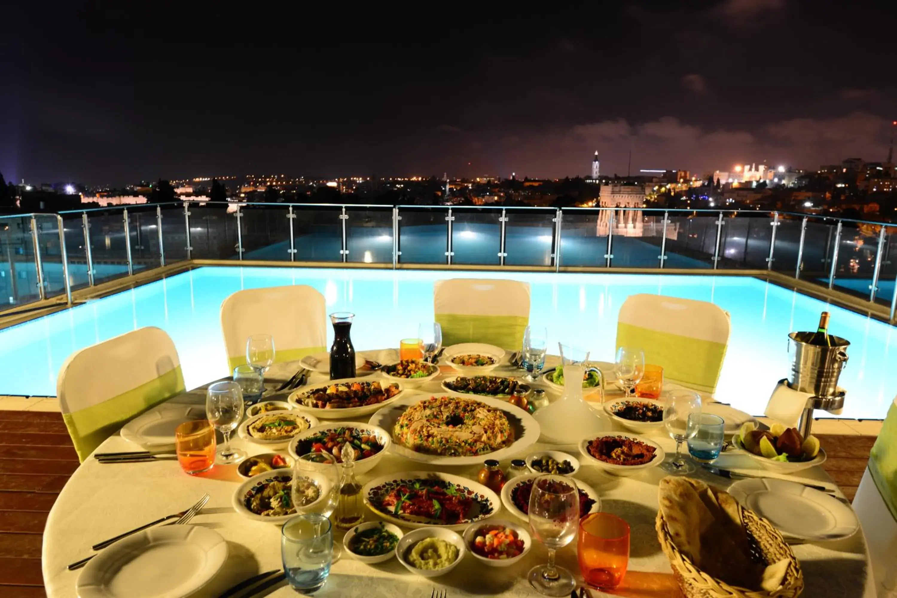 Food, Swimming Pool in St. George Hotel