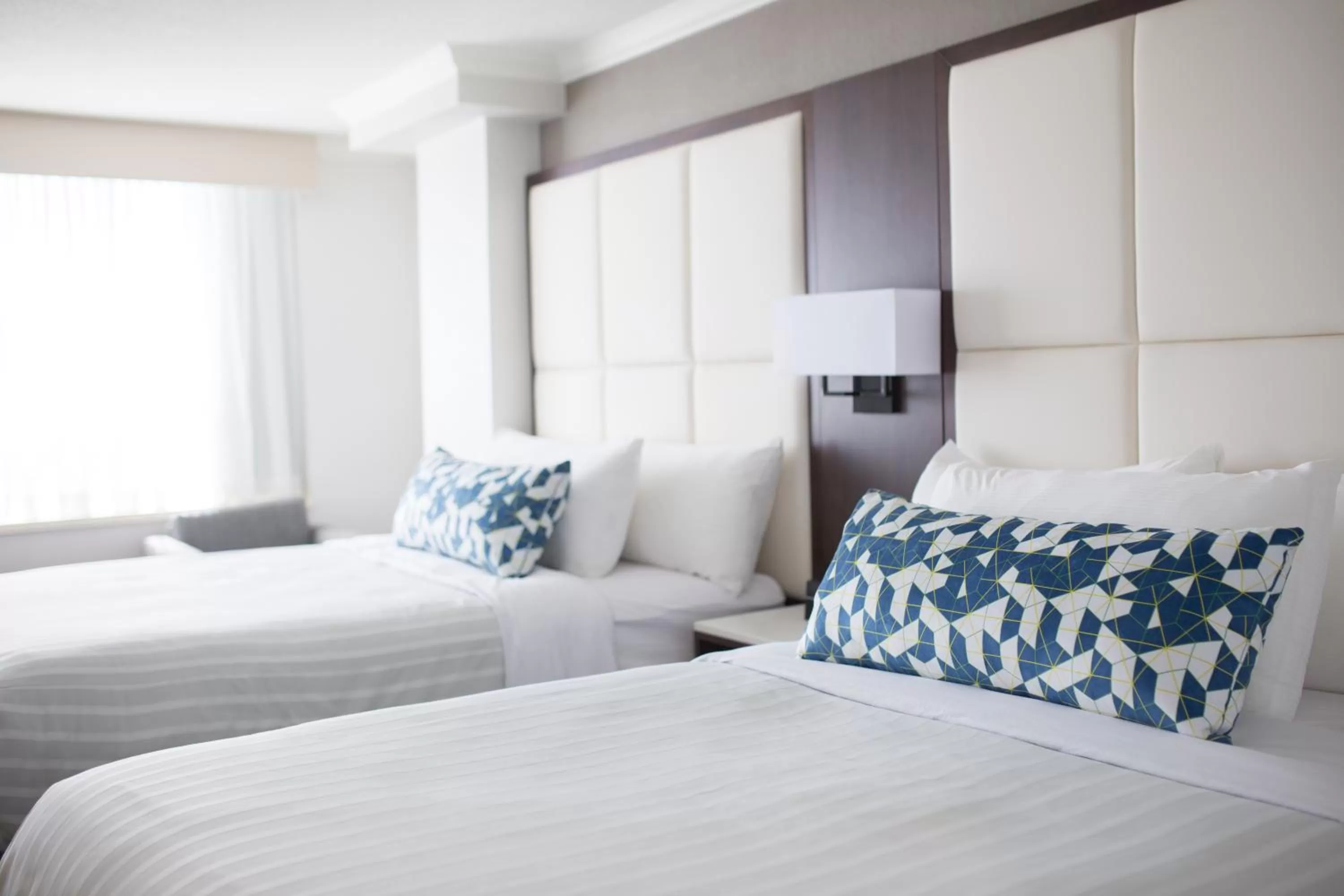 Bedroom, Bed in The Park Hotel London