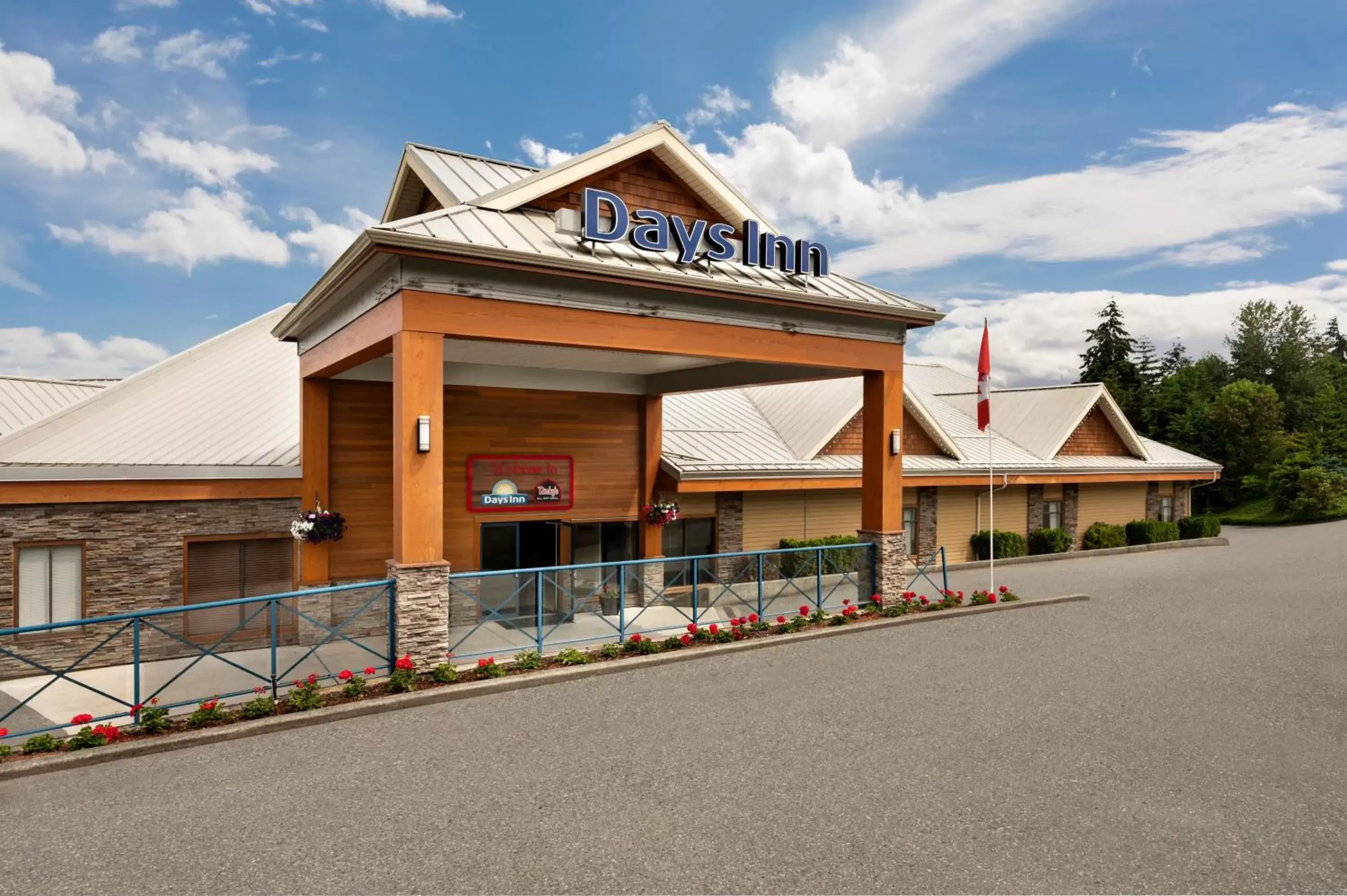 Facade/entrance, Property Building in Days Inn by Wyndham Nanaimo