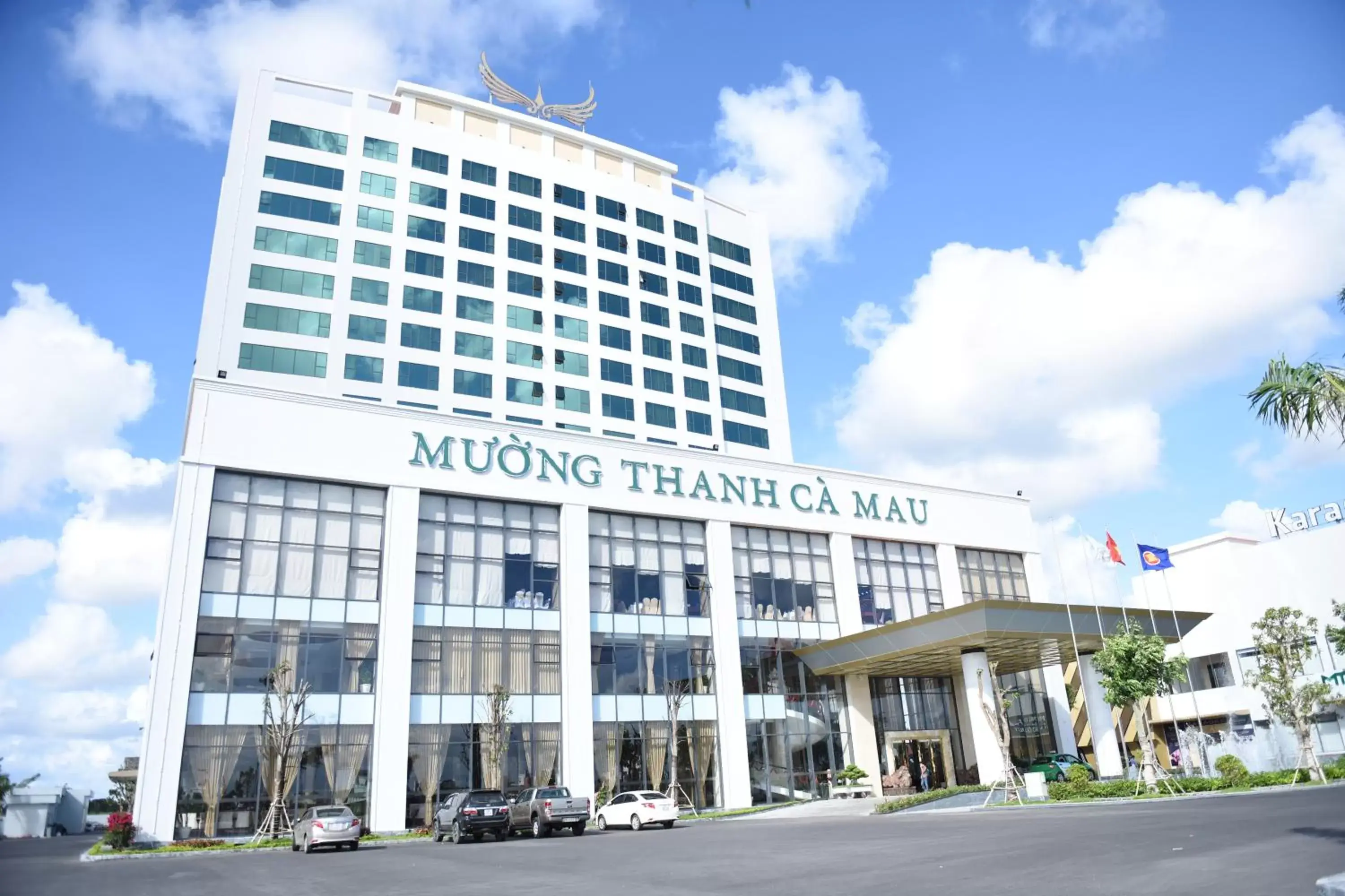 Facade/entrance, Property Building in Muong Thanh Luxury Ca Mau Hotel