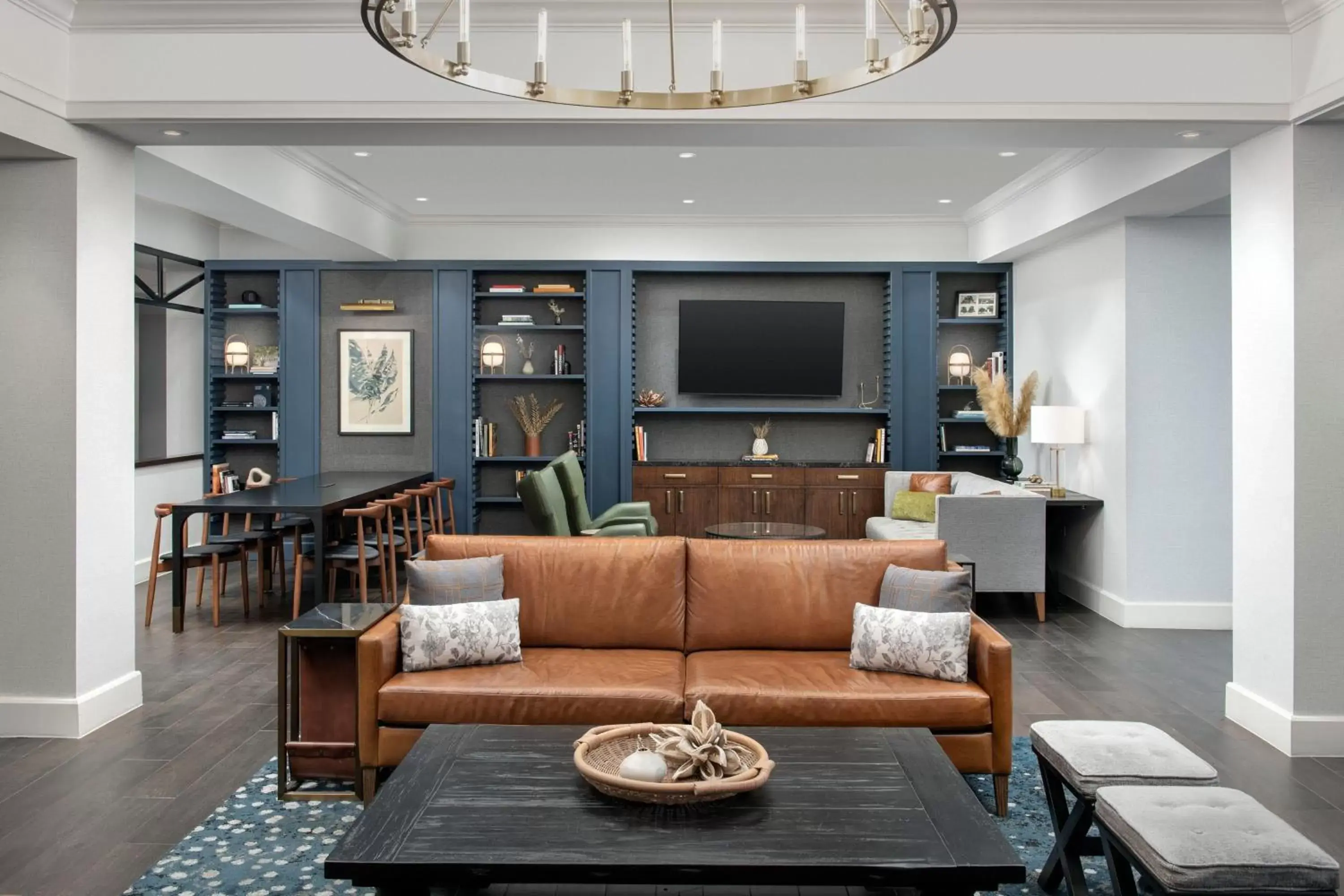 Lobby or reception, Seating Area in Courtyard by Marriott Savannah Downtown - Historic District