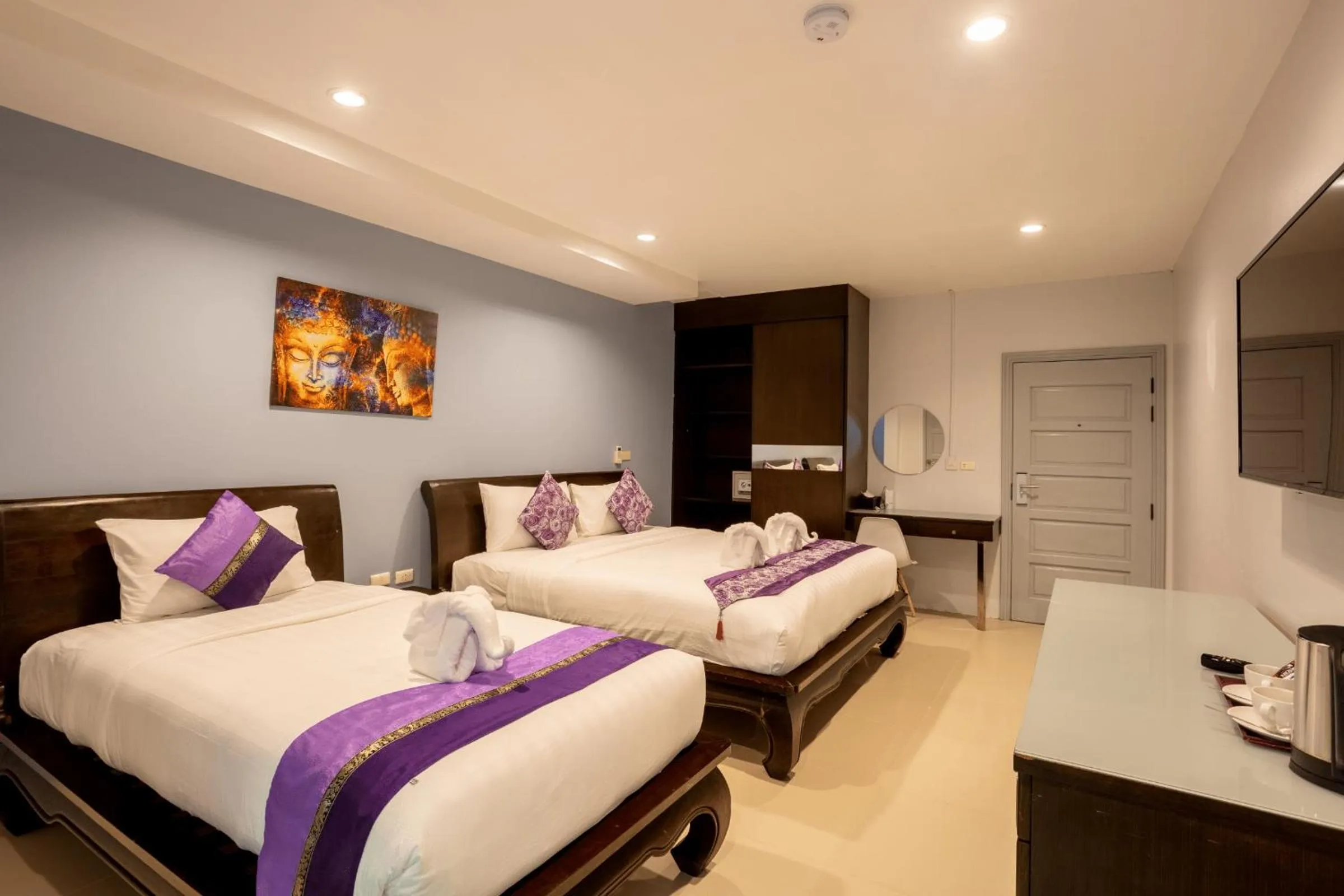 Bed in The Great @Patong Hotel