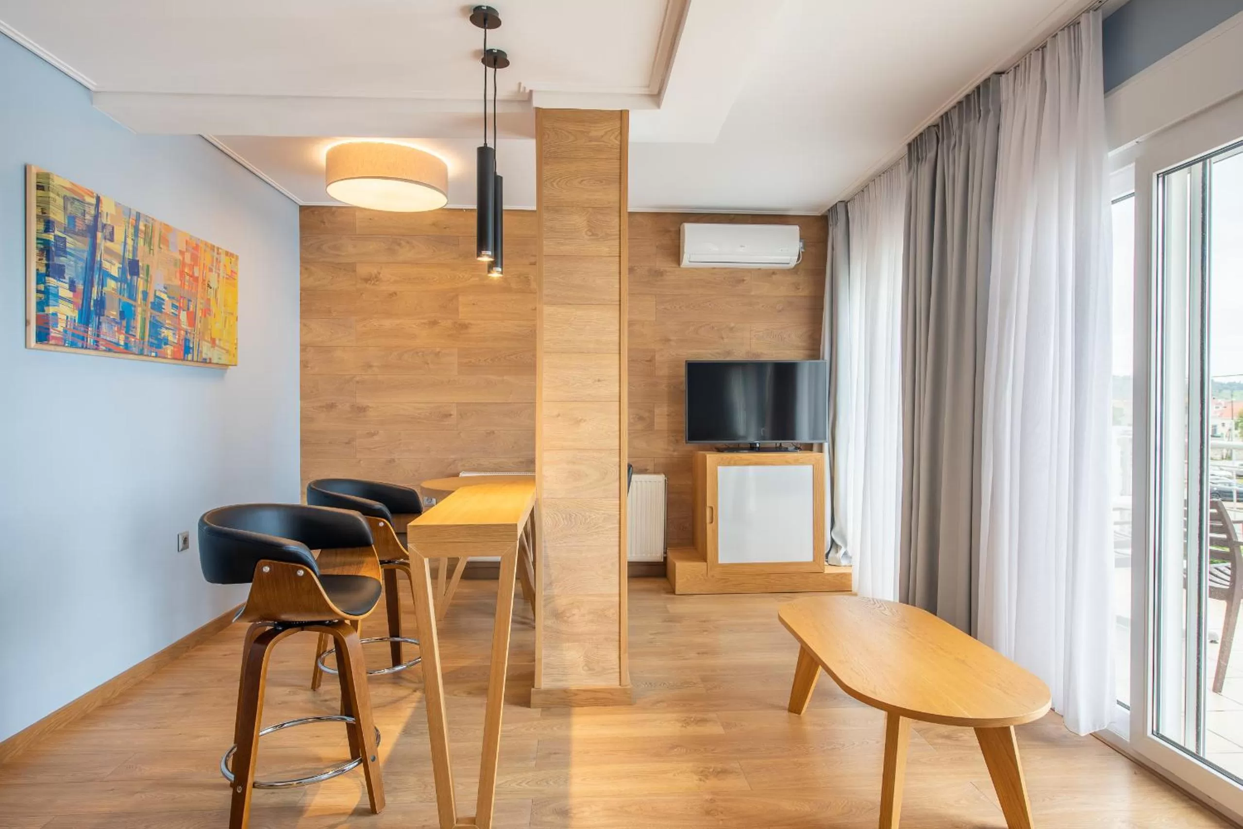 Dining area in Heliotrope Hotels