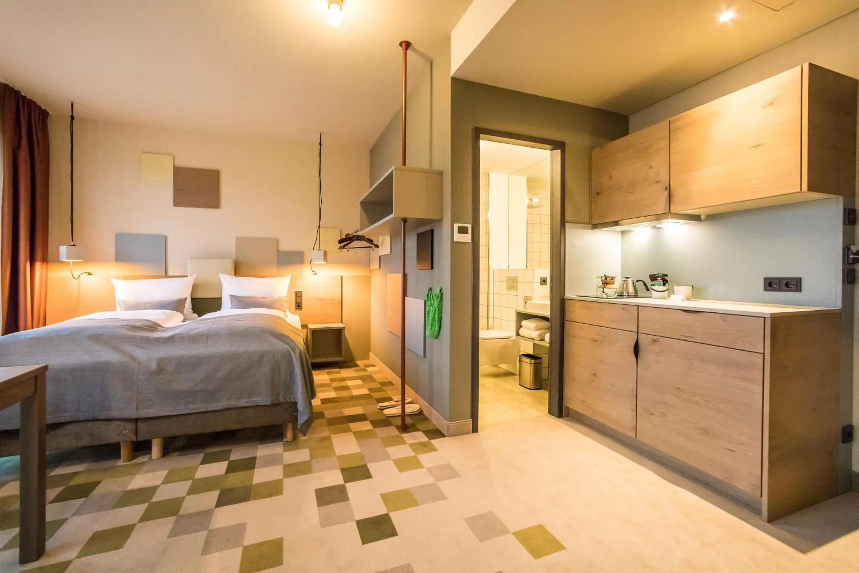 Bathroom, Bed in Hotel einsmehr