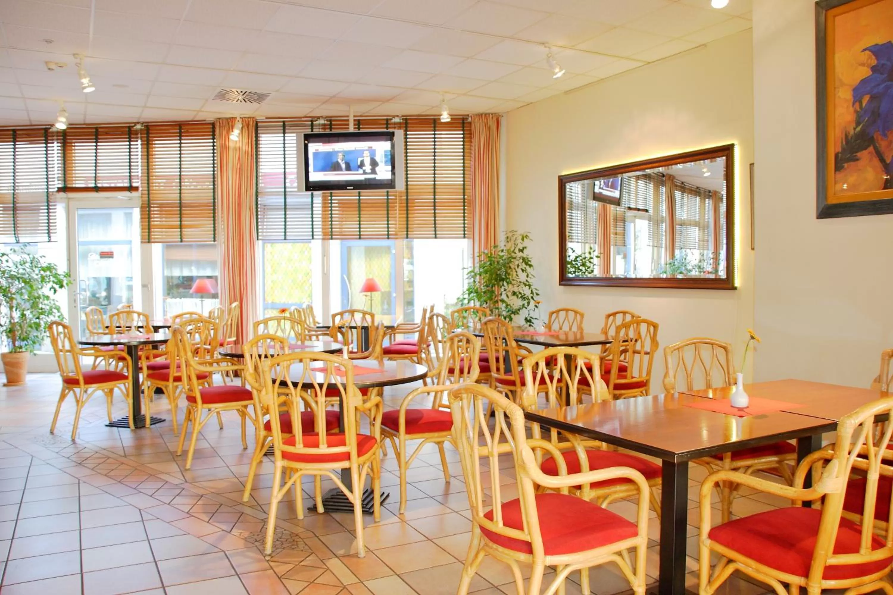 Restaurant/places to eat in Hotel Leipzig City Nord by Campanile