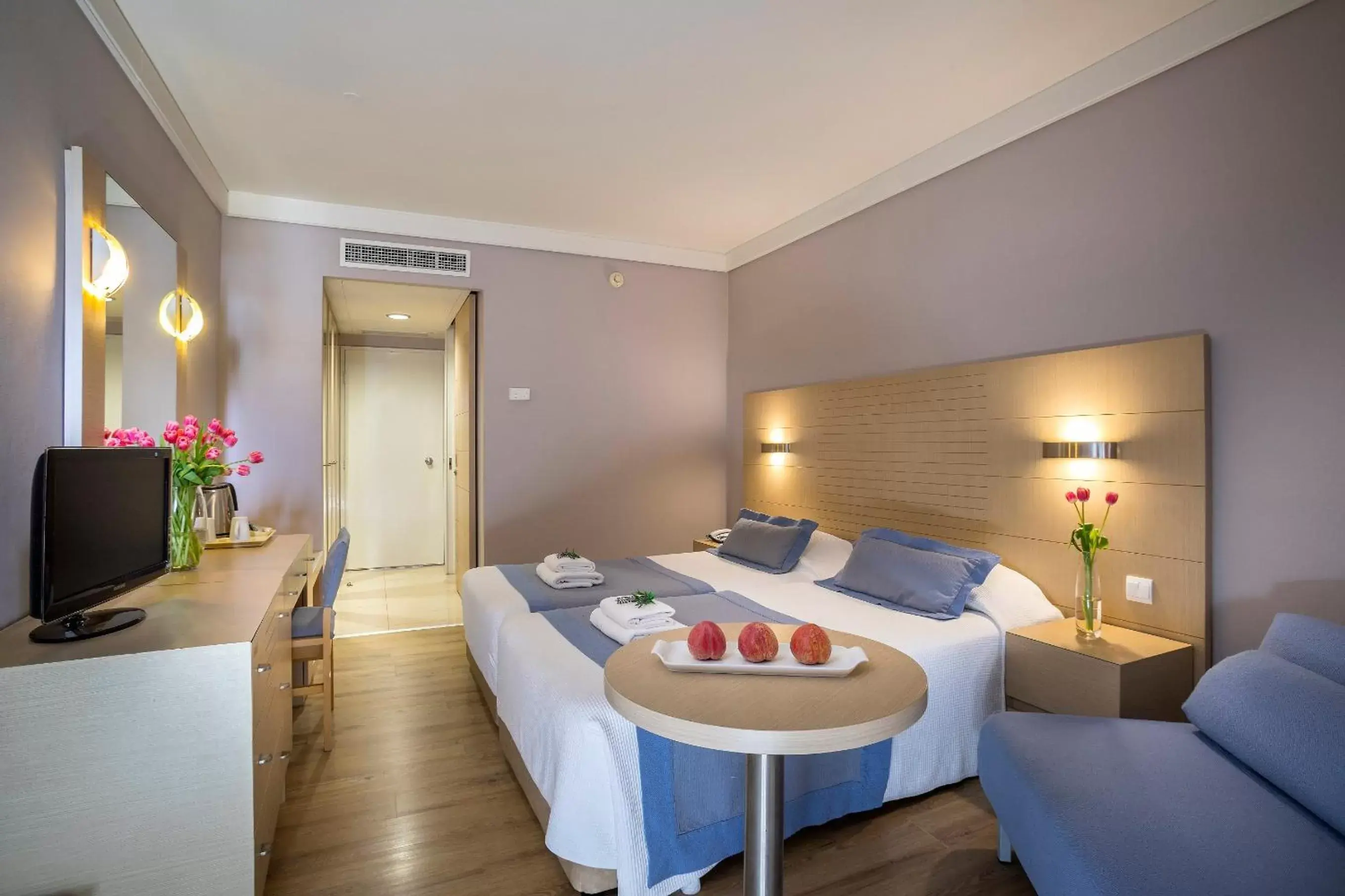 Bedroom, Bed in Louis Ledra Beach