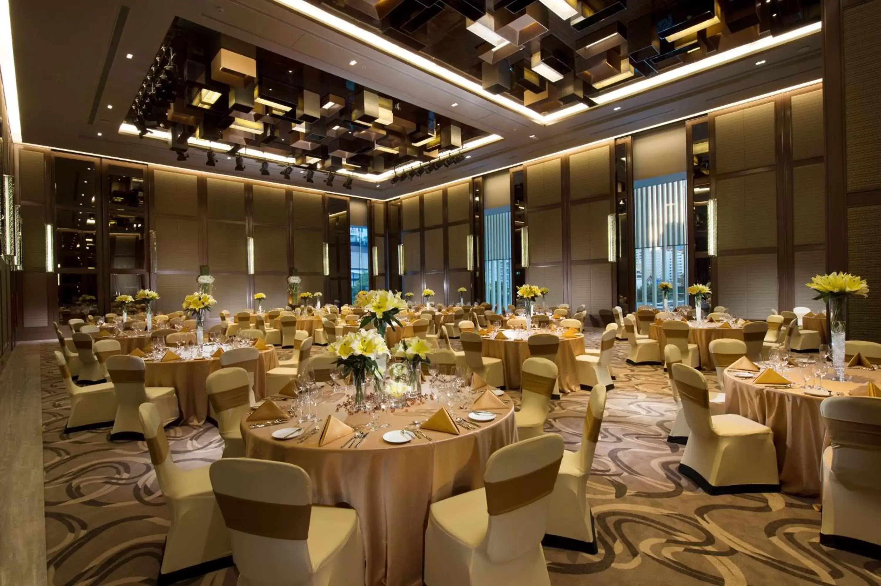 Dining area, Banquet Facilities in Hilton Sukhumvit Bangkok