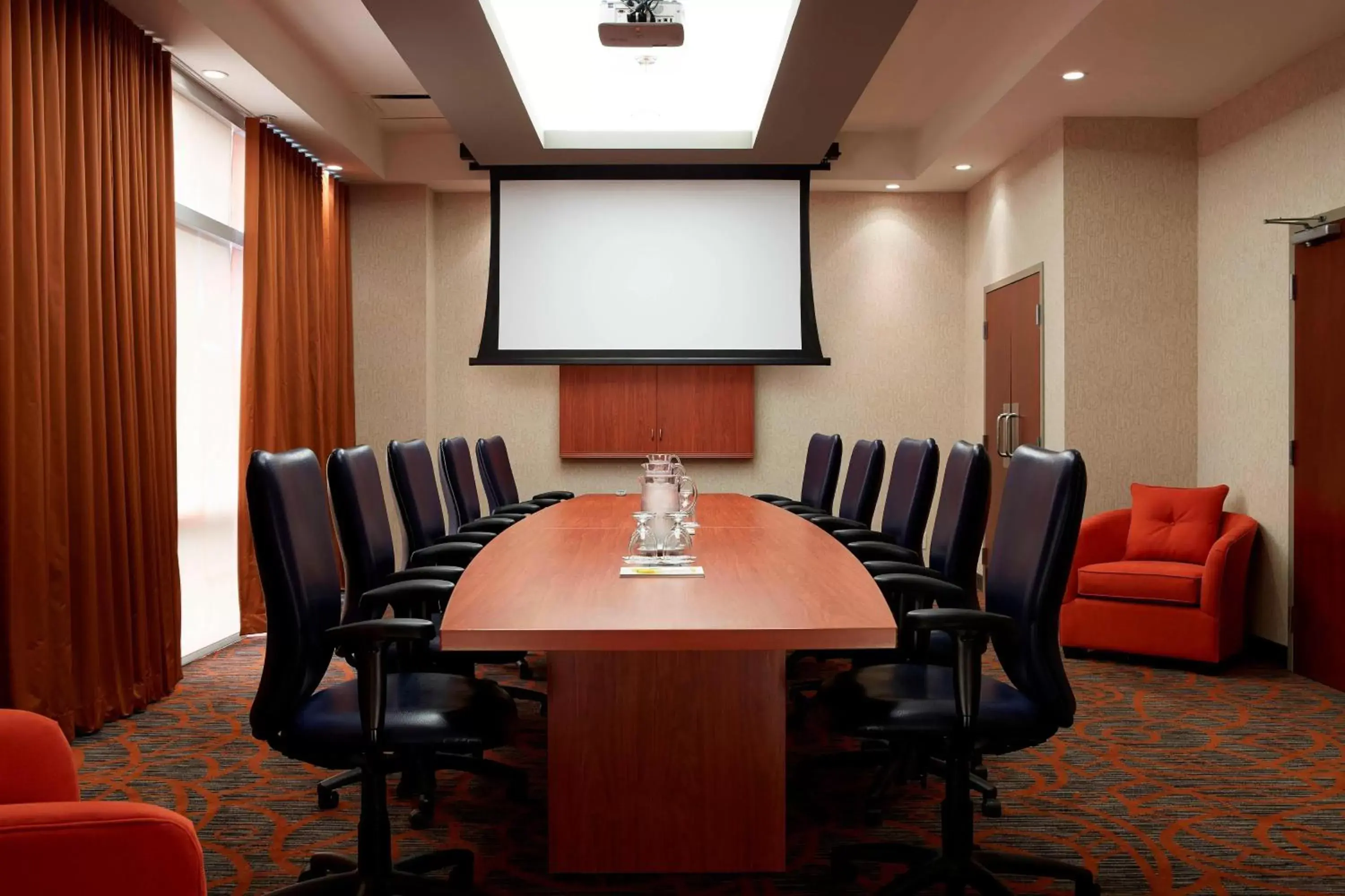 Meeting/conference room, Business Area/Conference Room in Residence Inn by Marriott Montreal Airport