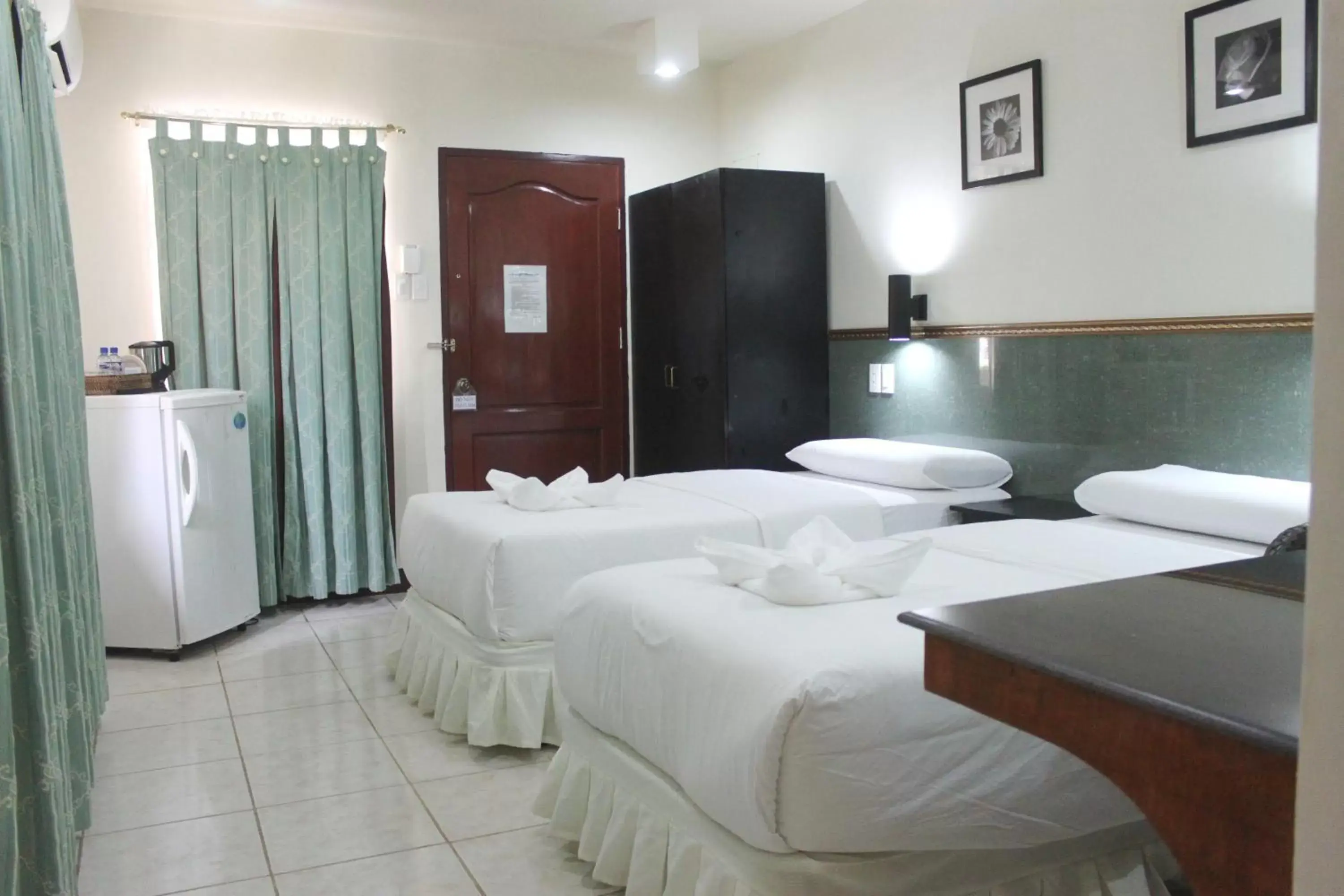 Deluxe Double or Twin Room in Lost Horizon Beach Dive Resort Deluxe Double or Twin Room in Lost Horizon Beach Dive Resort