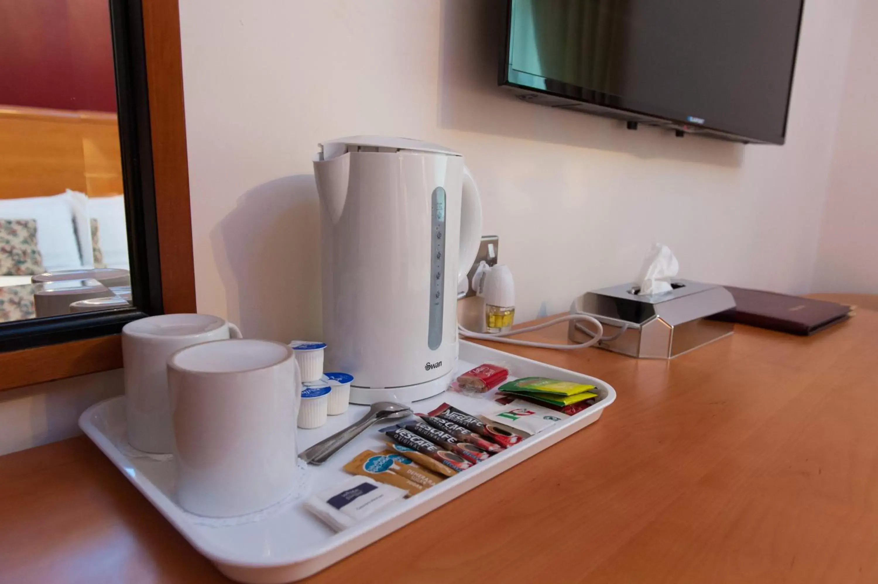 Coffee/tea facilities in The Pearl Hotel