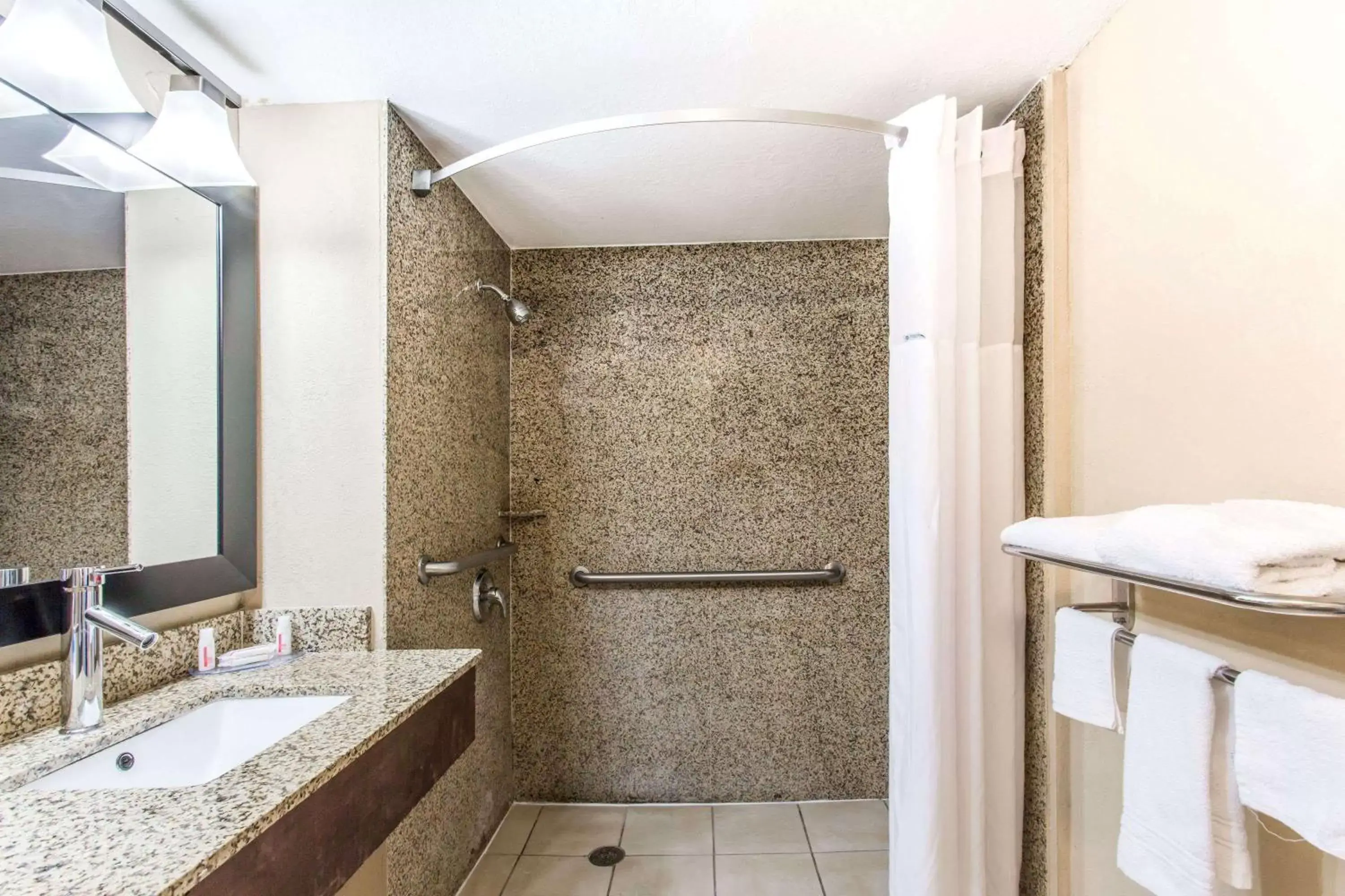 Bathroom in Days Inn by Wyndham Fort Lauderdale Airport Cruise Port