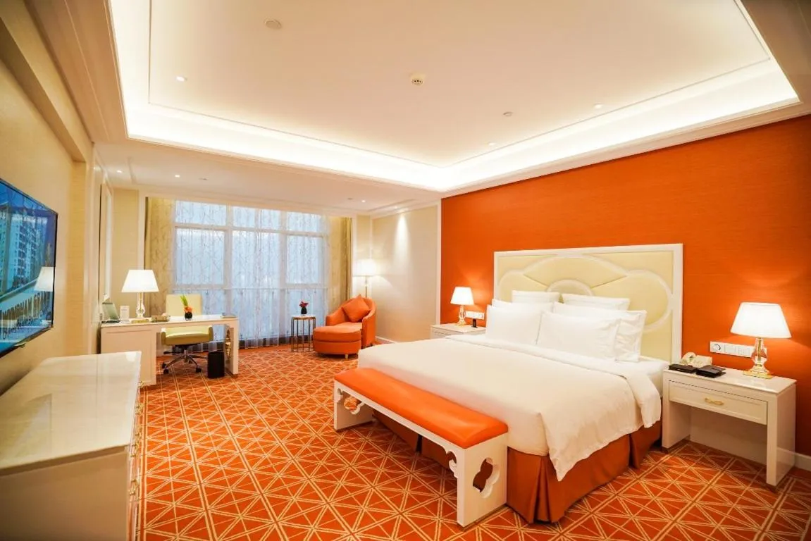 Bed in Wyndham Grand Plaza Royale Ningbo
