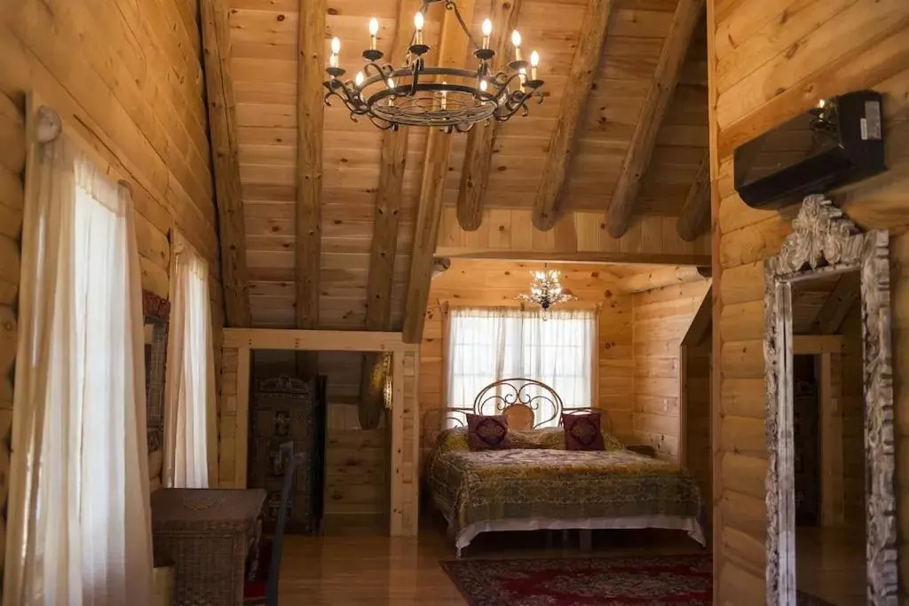 Seating Area in Log Country Inn Bed and Breakfast of Ithaca